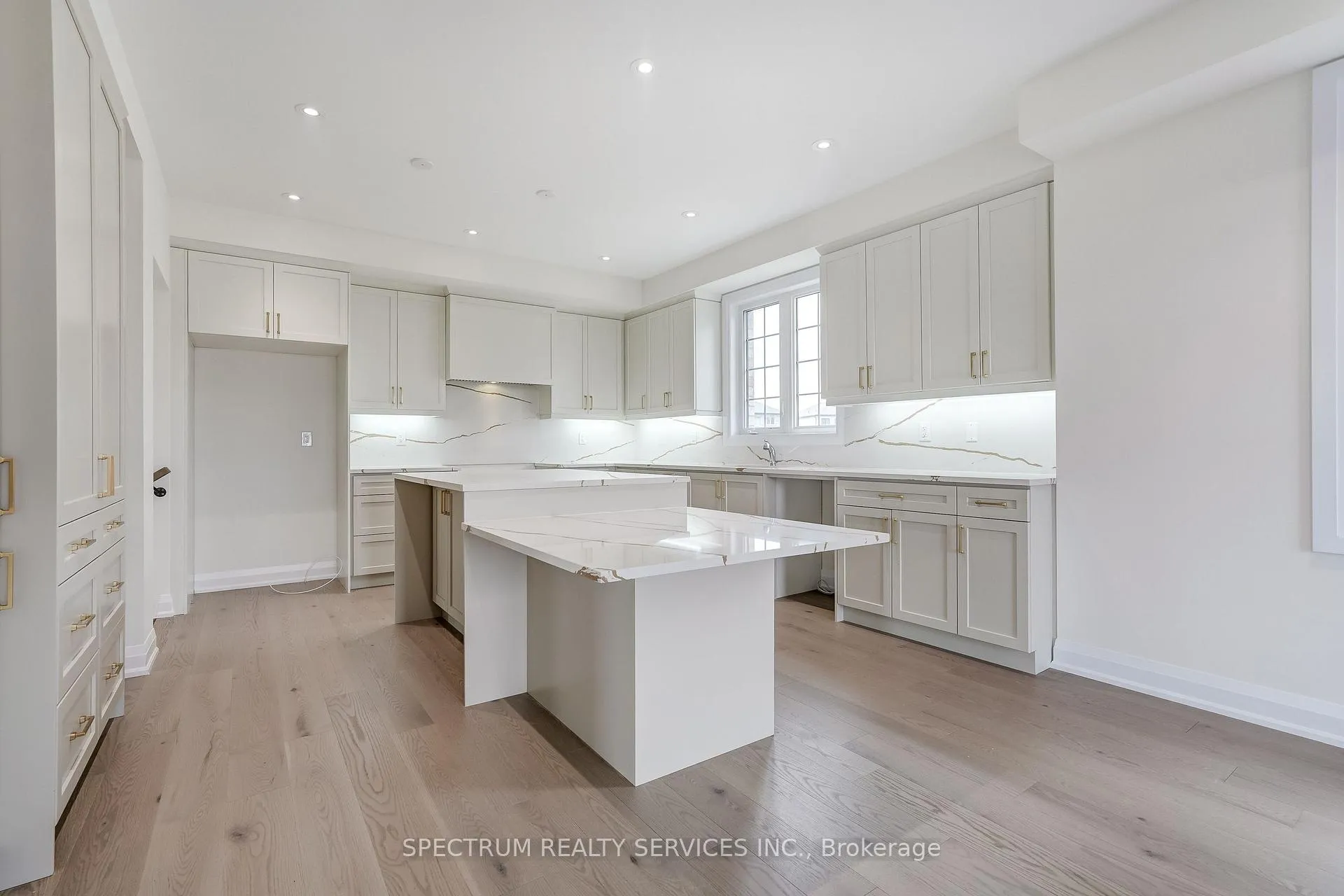 Photo 14 of 74 Strickland Avenue, Brantford — HOMEH