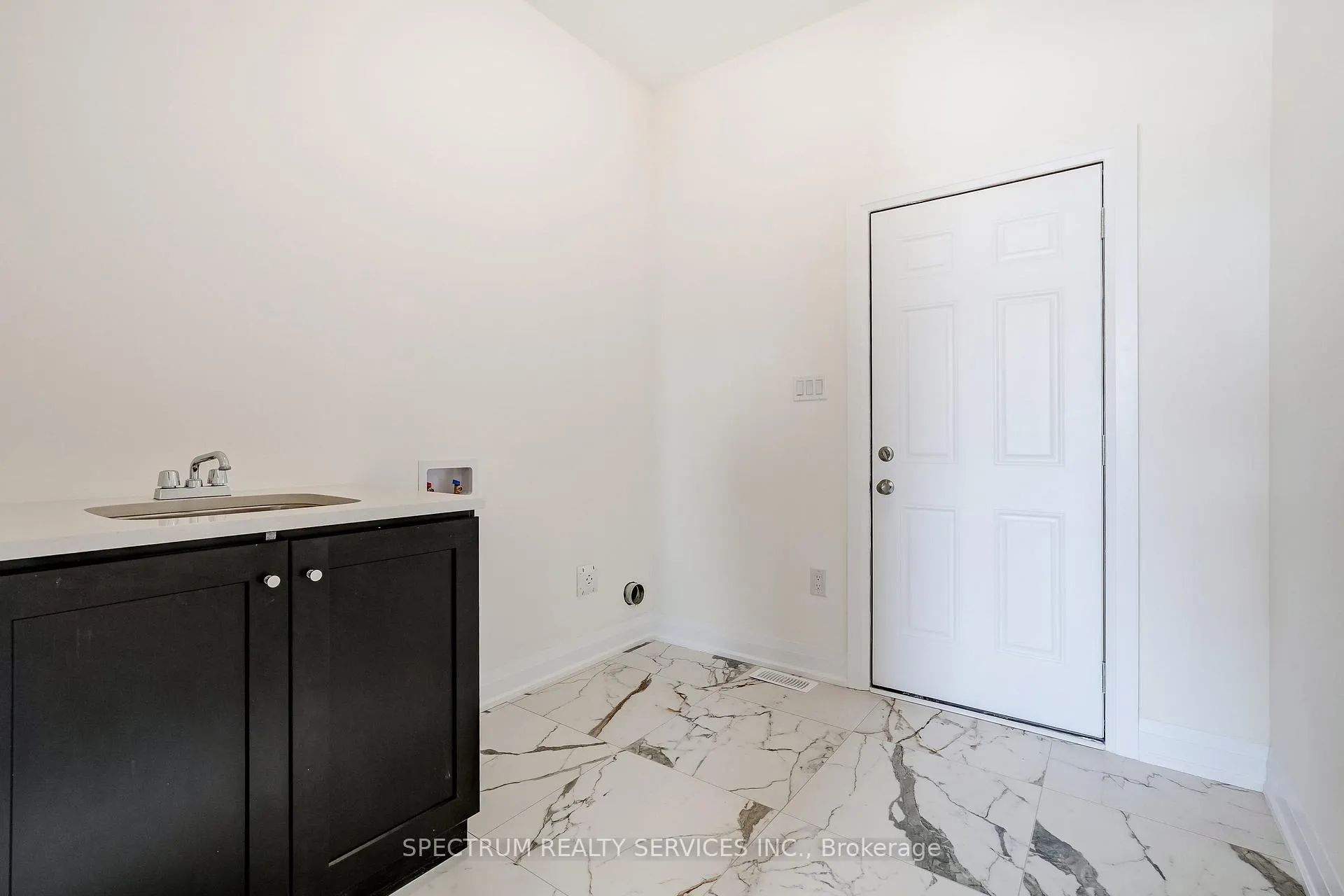 Photo 19 of 74 Strickland Avenue, Brantford — HOMEH