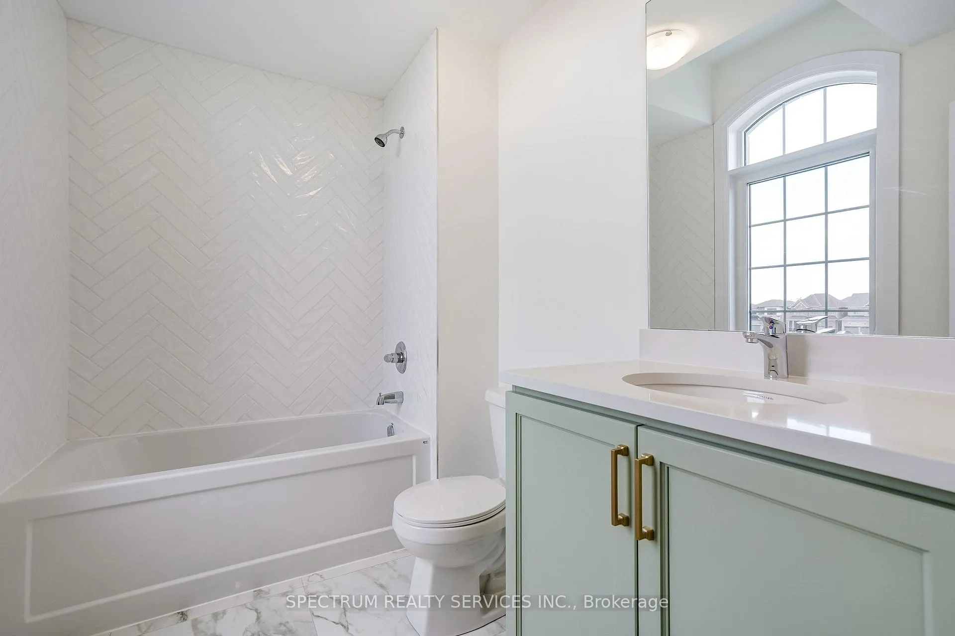 Photo 24 of 74 Strickland Avenue, Brantford — HOMEH