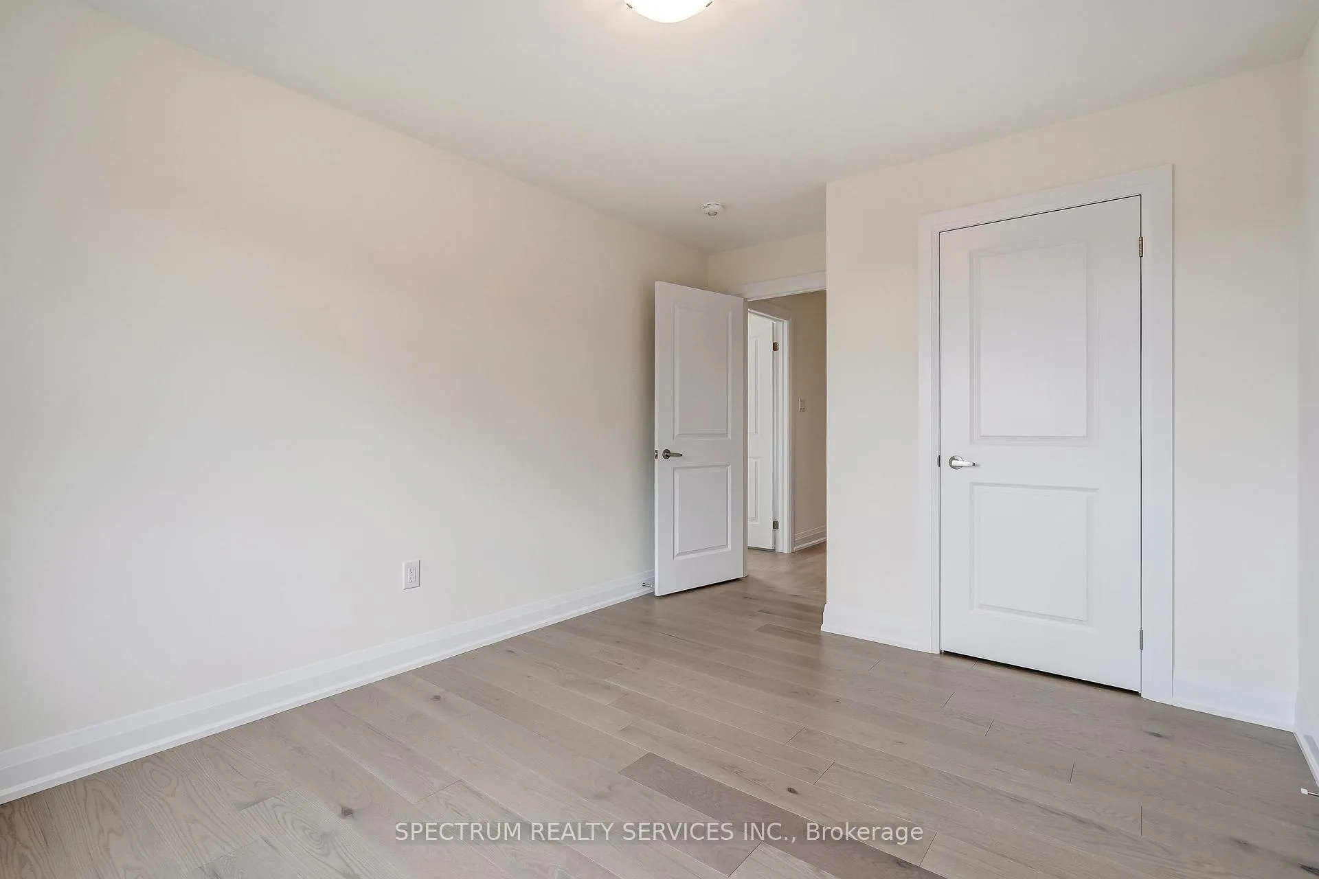 Photo 26 of 74 Strickland Avenue, Brantford — HOMEH