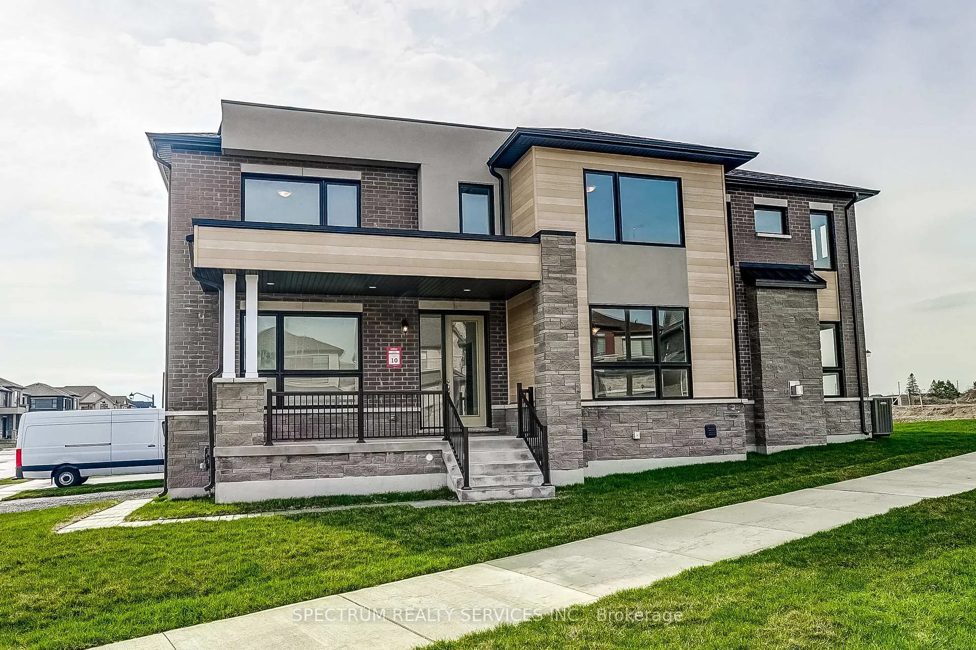 Photo 1 of 17 Dore Drive, Brantford — HOMEH