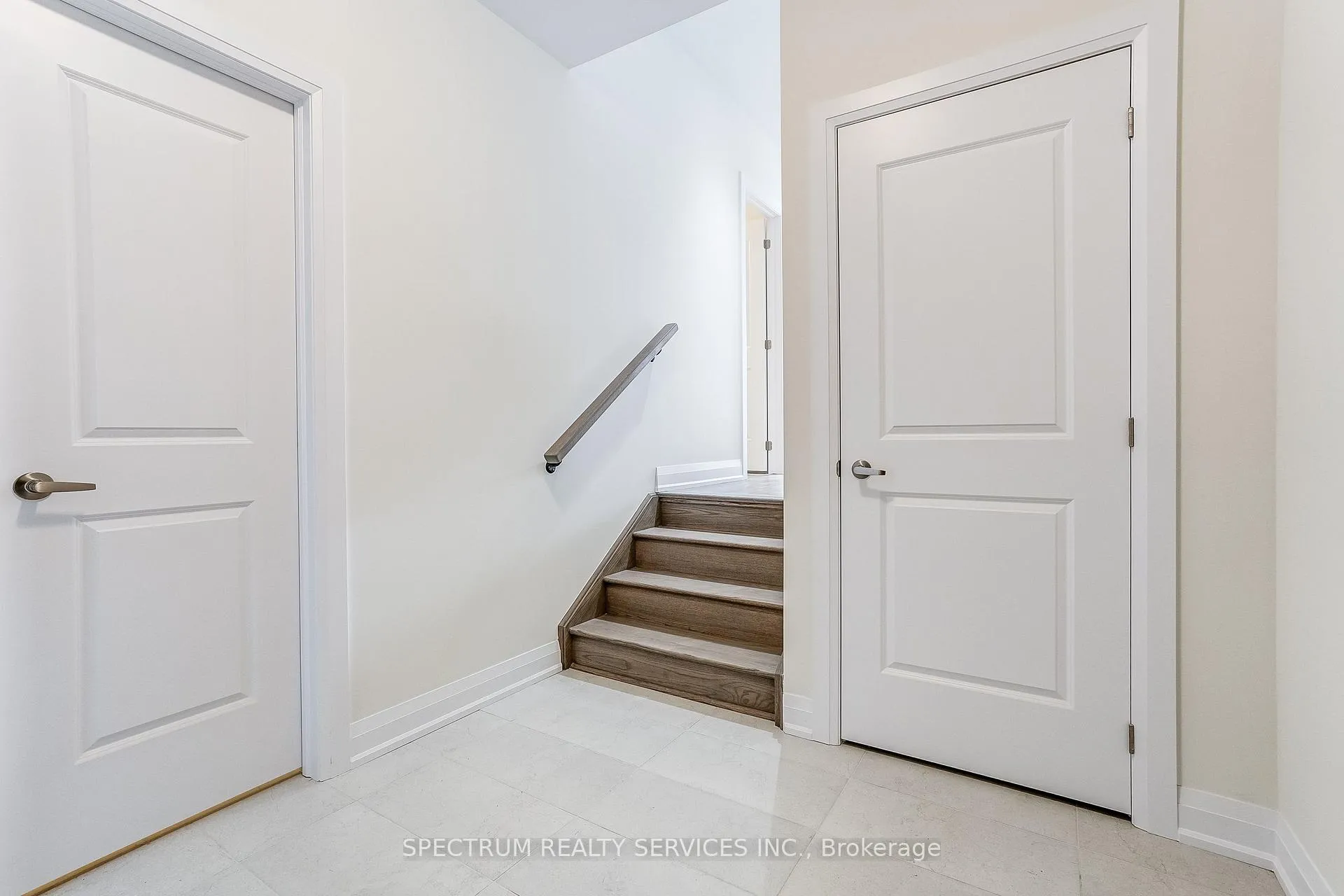 Photo 22 of 17 Dore Drive, Brantford — HOMEH