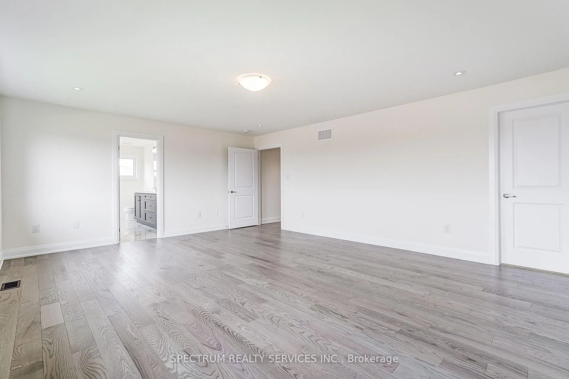 Photo 24 of 17 Dore Drive, Brantford — HOMEH