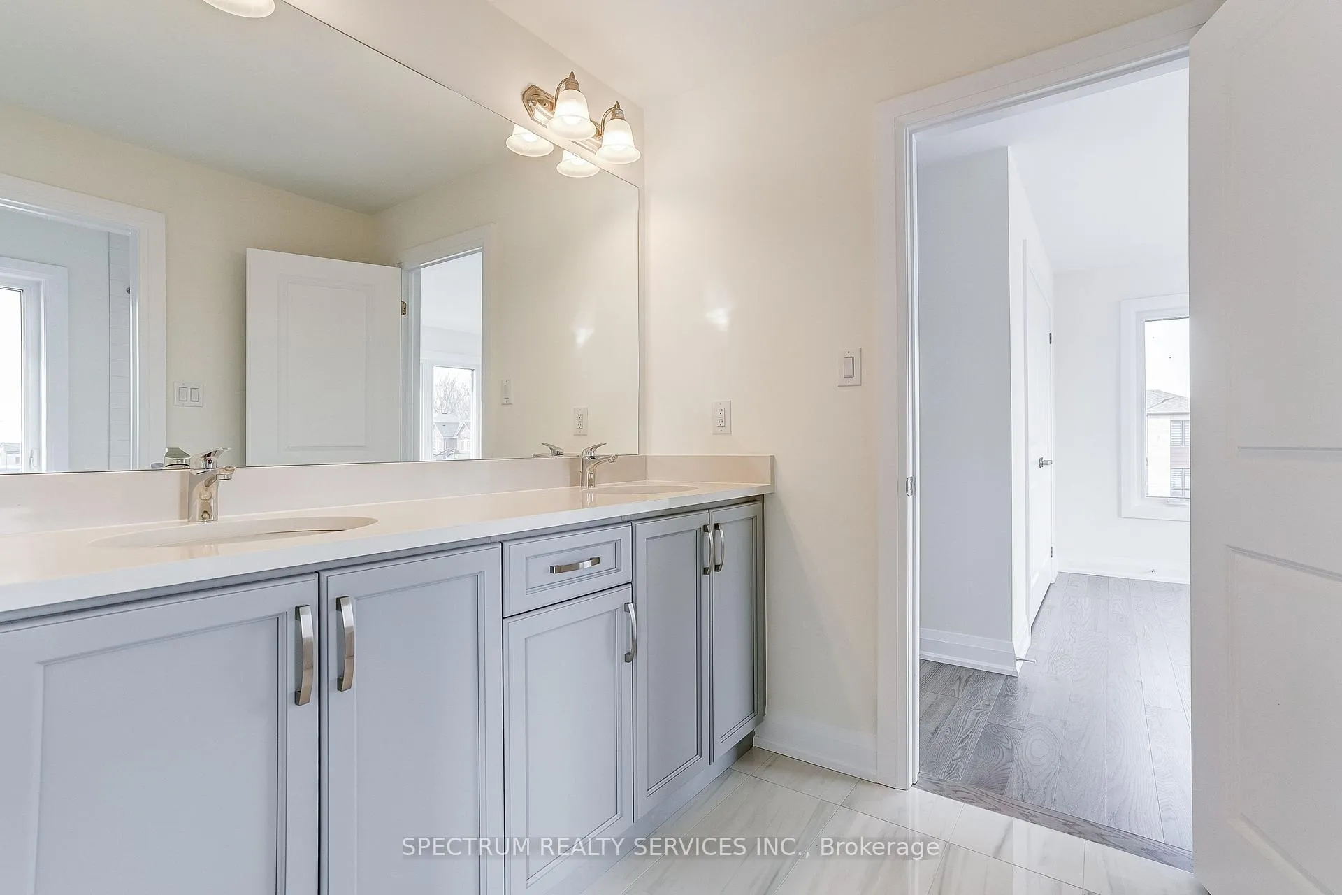 Photo 37 of 17 Dore Drive, Brantford — HOMEH