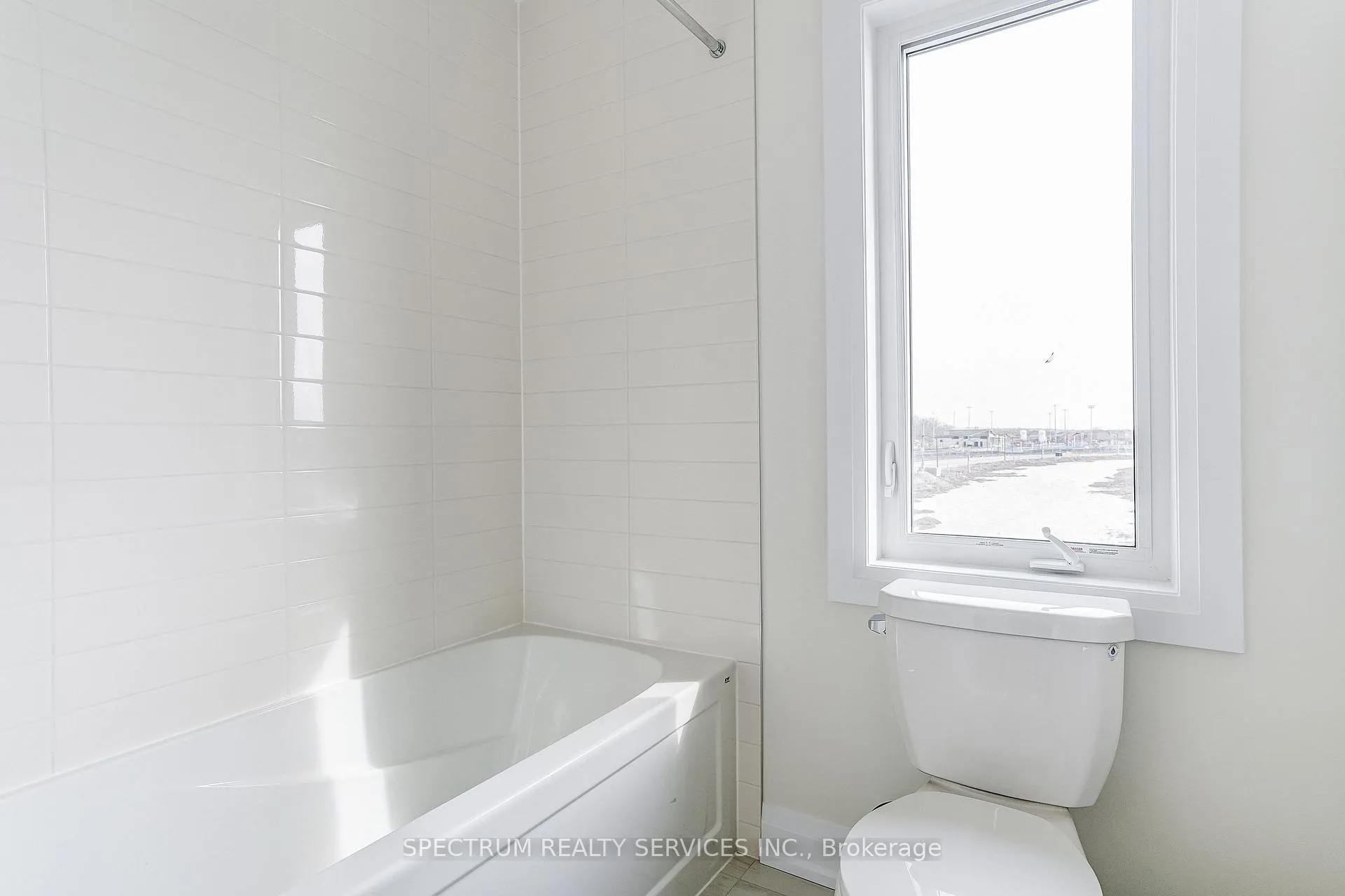 Photo 38 of 17 Dore Drive, Brantford — HOMEH