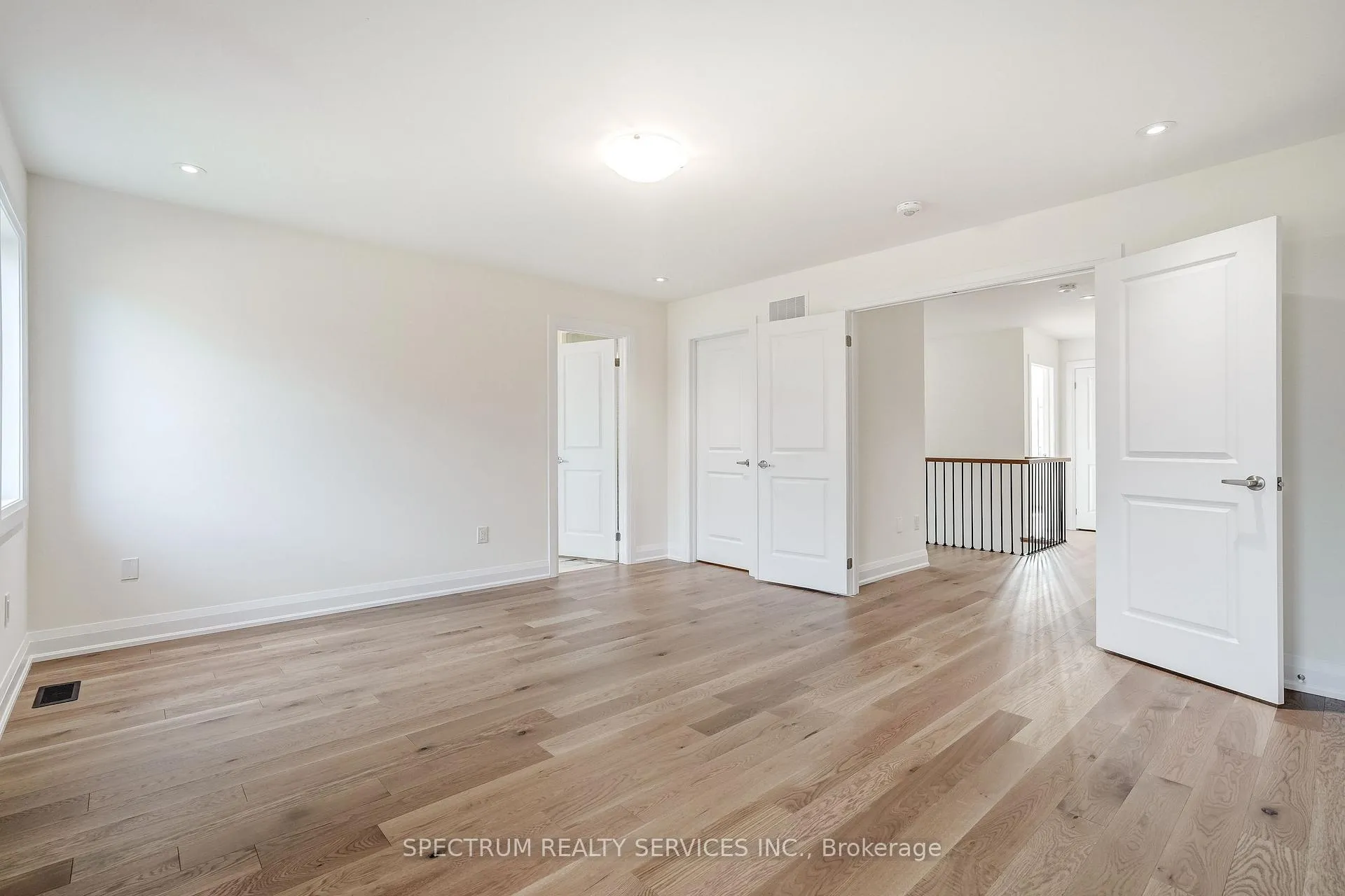 Photo 24 of 28 Dore Drive, Brantford — HOMEH