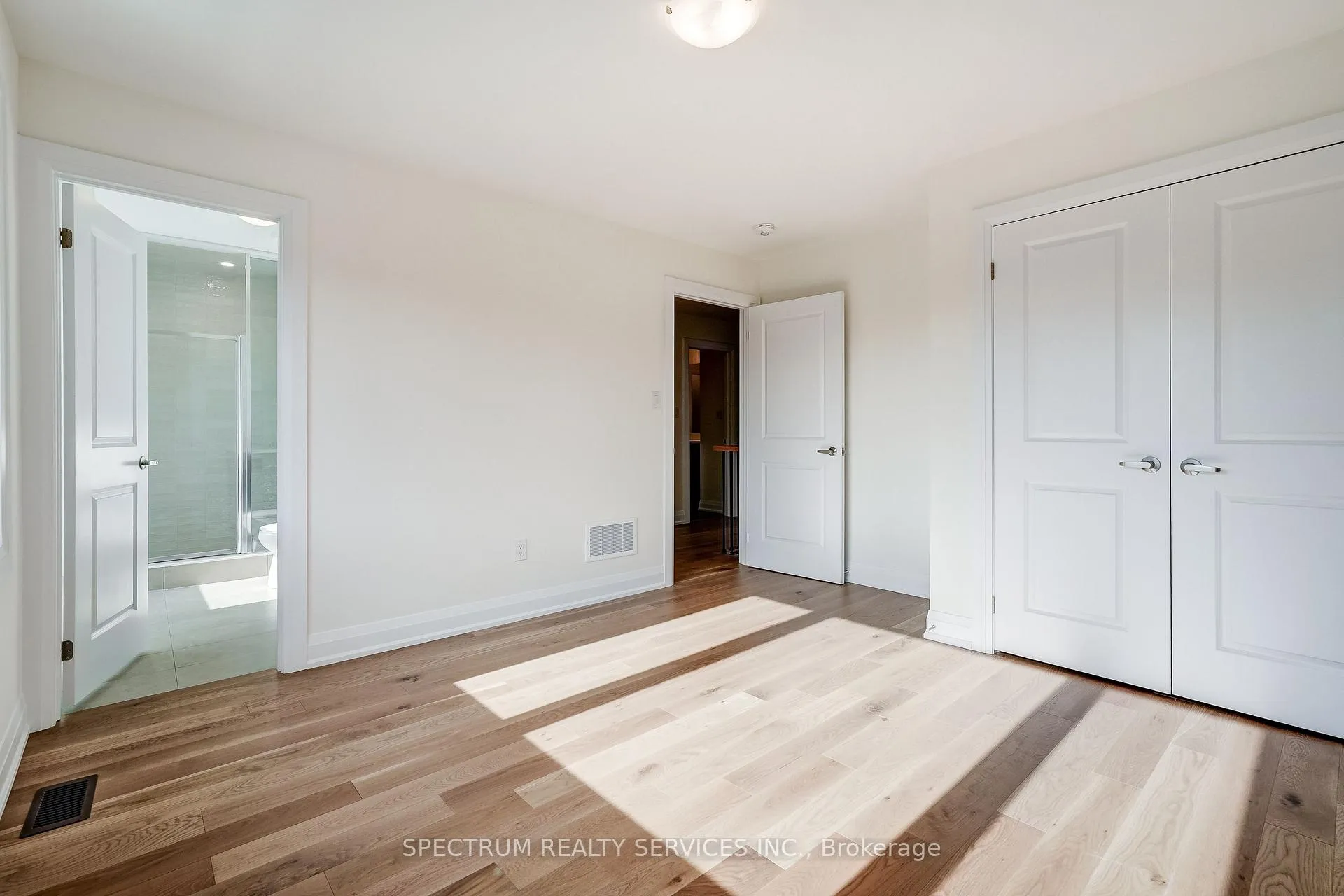 Photo 36 of 28 Dore Drive, Brantford — HOMEH