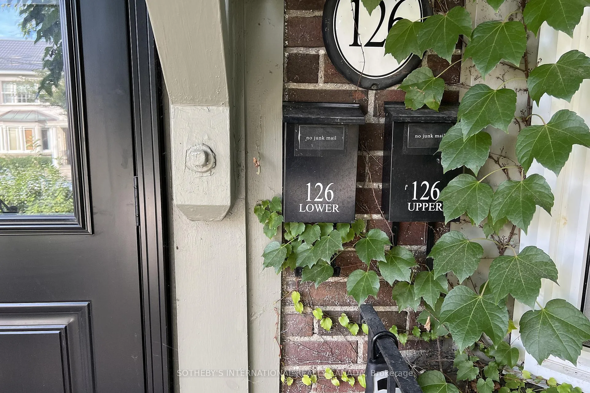 Photo 6 of Unit Upper, 126 Braemar Avenue, Toronto, Yonge-Eglinton — HOMEH