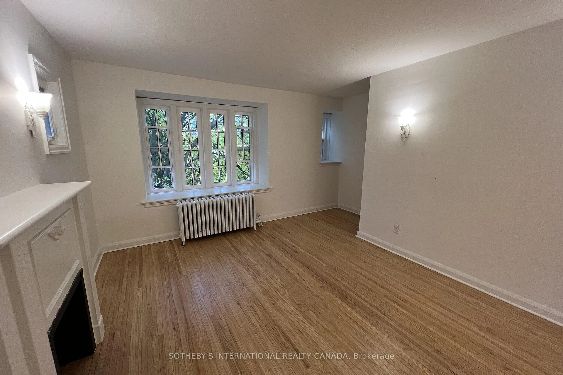 Photo 9 of Unit Upper, 126 Braemar Avenue, Toronto, Yonge-Eglinton — HOMEH