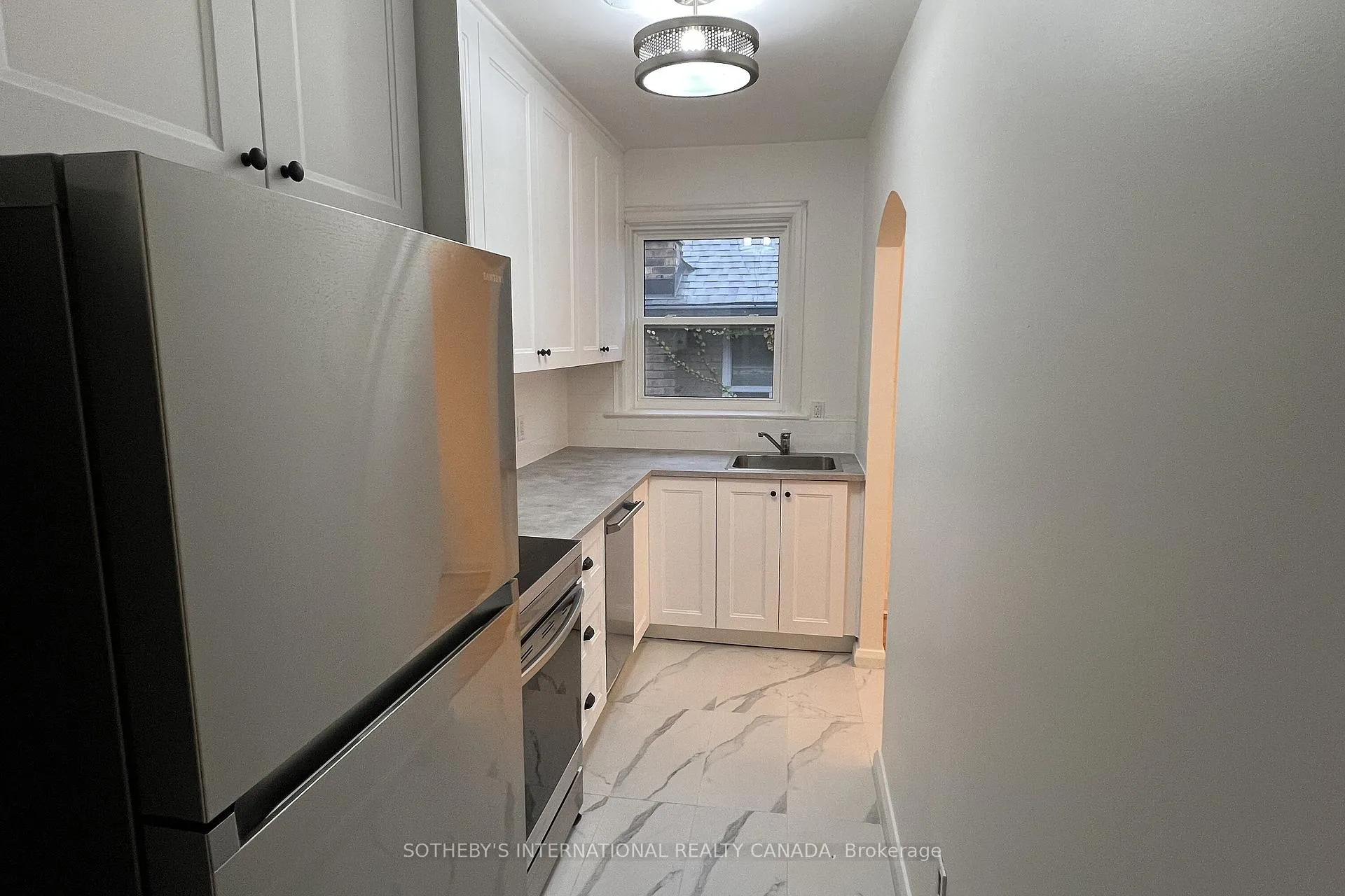 Photo 11 of Unit Upper, 126 Braemar Avenue, Toronto, Yonge-Eglinton — HOMEH