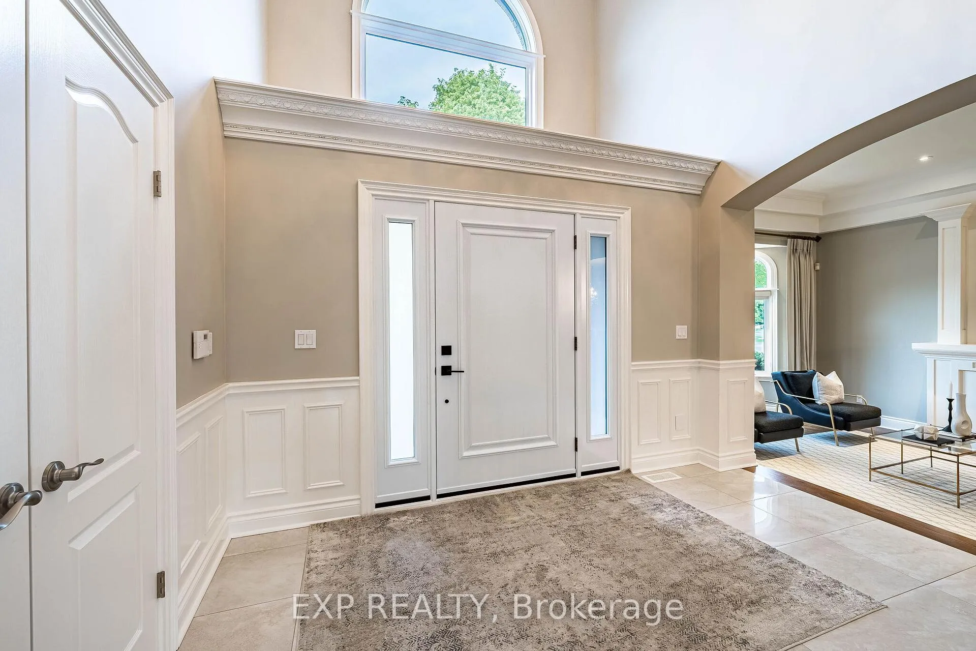 Photo 3 of 83 Blackfriar Lane, Brantford, Fairview - Brantford — HOMEH