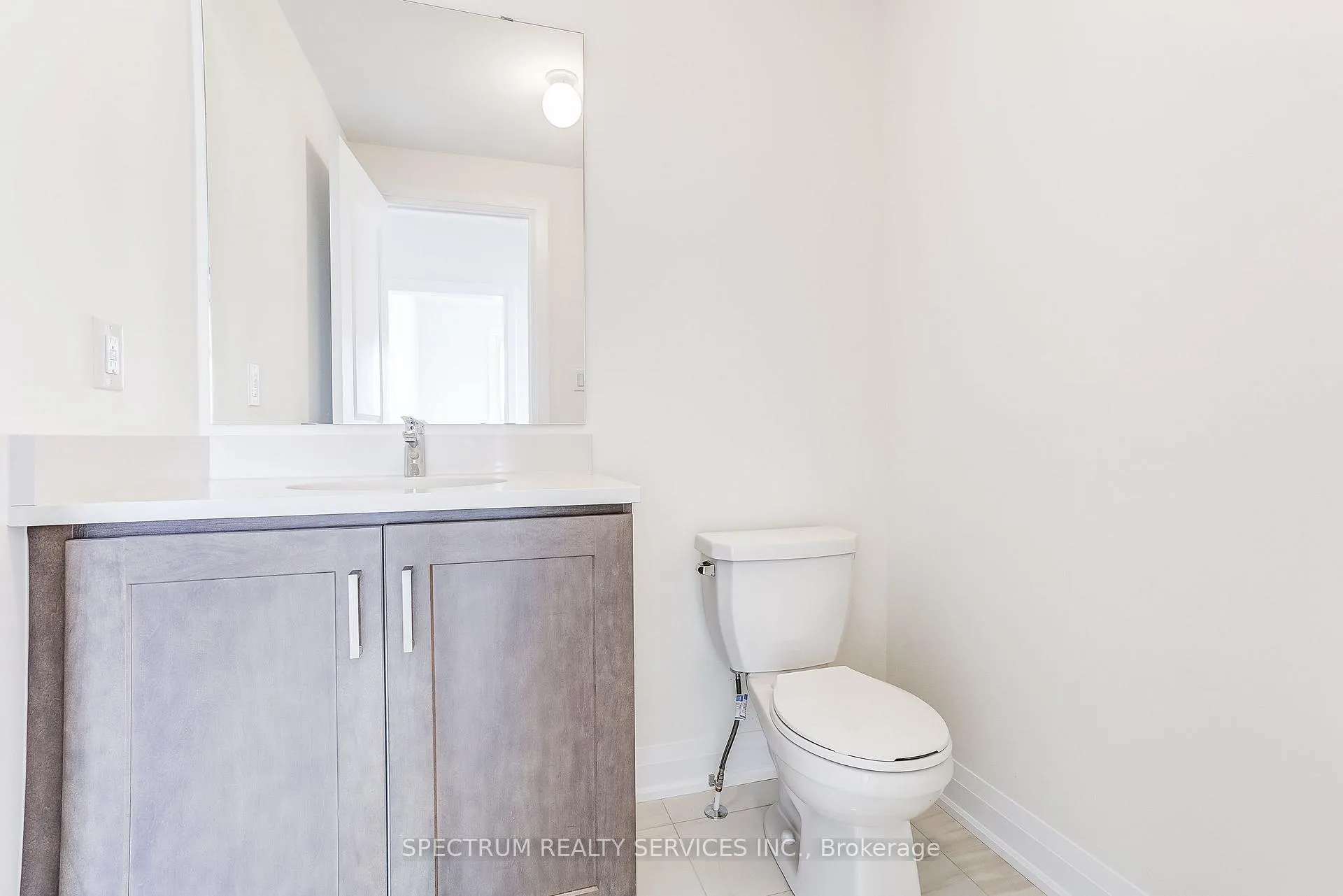 Photo 11 of 22 Eccleston Street, Brantford — HOMEH