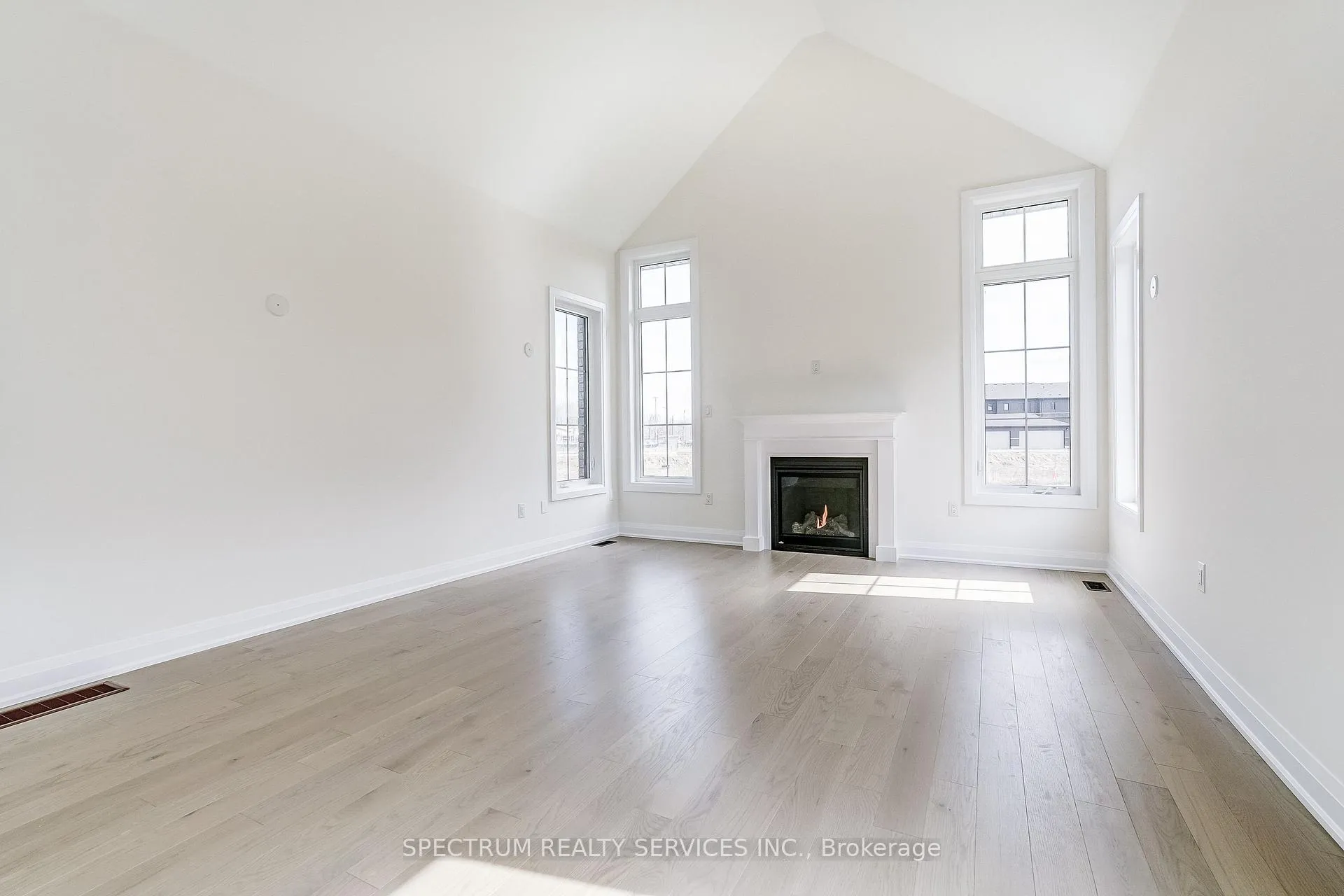 Photo 20 of 22 Eccleston Street, Brantford — HOMEH