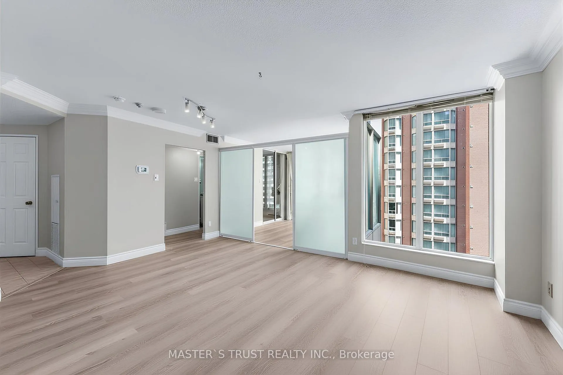 Photo 10 of Unit 1702, 55 Centre Avenue, Toronto, Bay Street Corridor — HOMEH