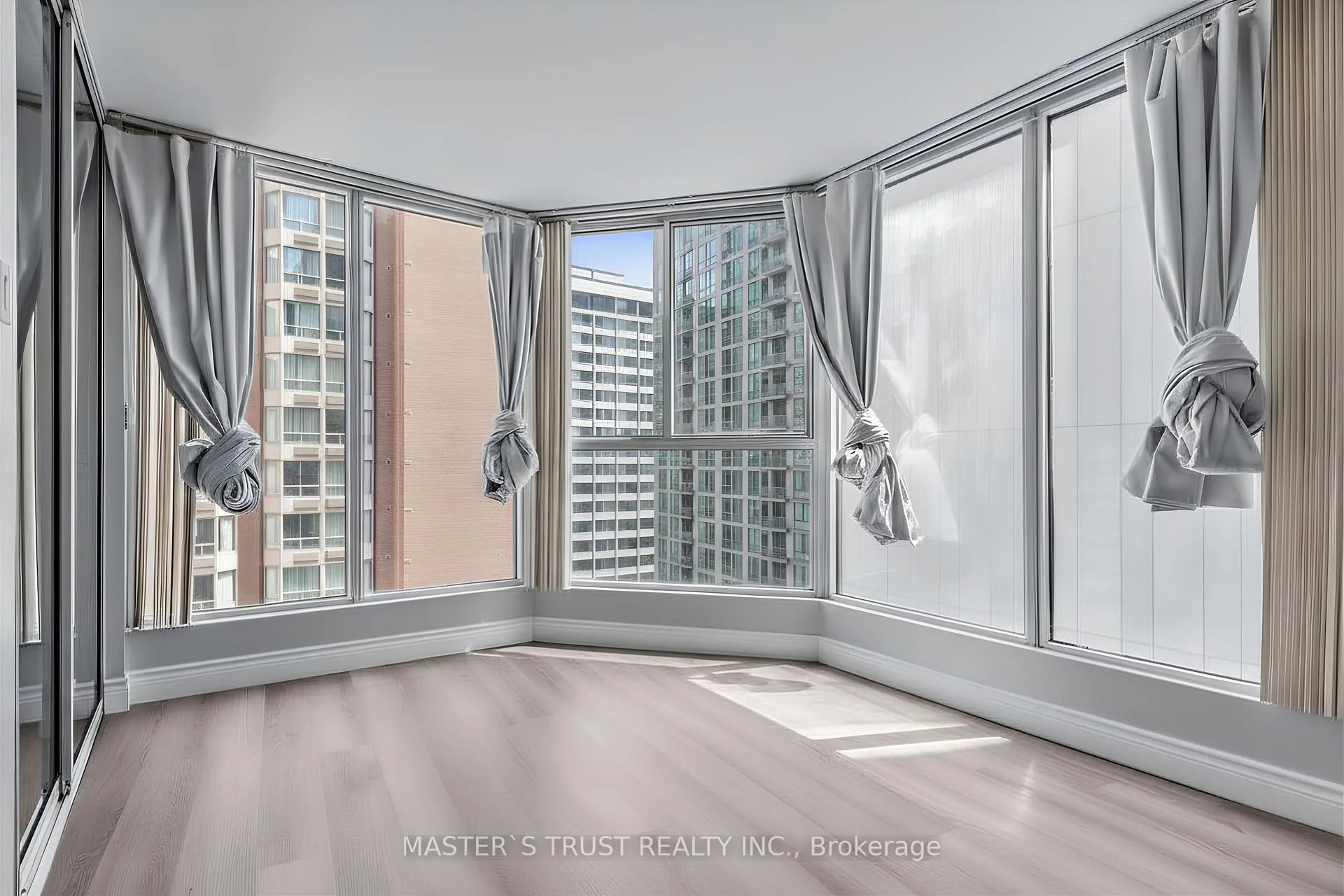 Photo 20 of Unit 1702, 55 Centre Avenue, Toronto, Bay Street Corridor — HOMEH