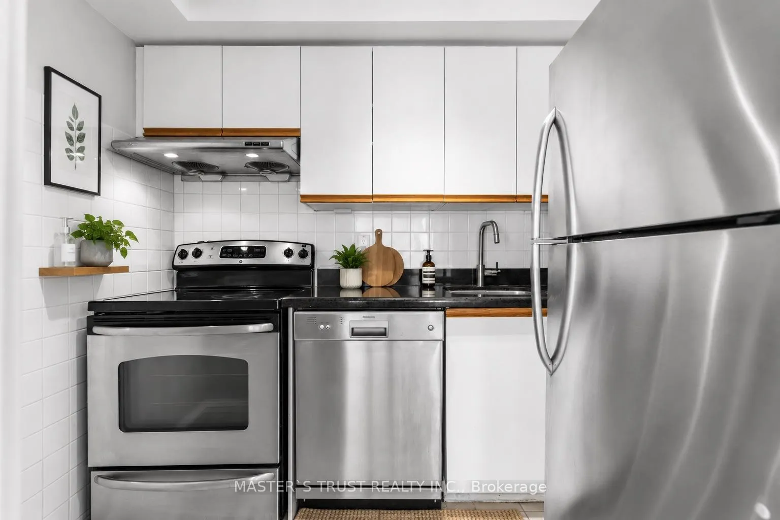 Photo 14 of Unit 1702, 55 Centre Avenue, Toronto, Bay Street Corridor — HOMEH