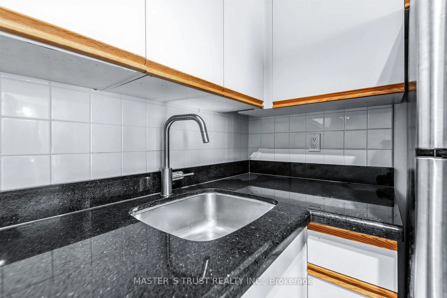 Photo 41 of Unit 1702, 55 Centre Avenue, Toronto, Bay Street Corridor — HOMEH