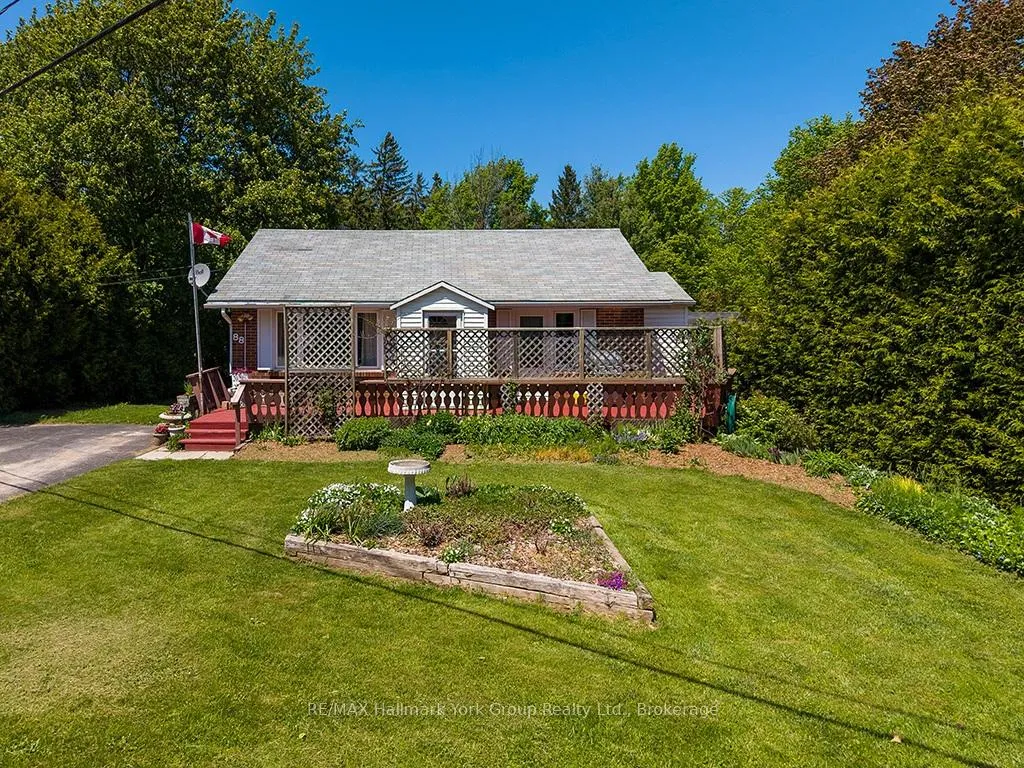 Photo 4 of 88 Gray Avenue, Meaford — HOMEH