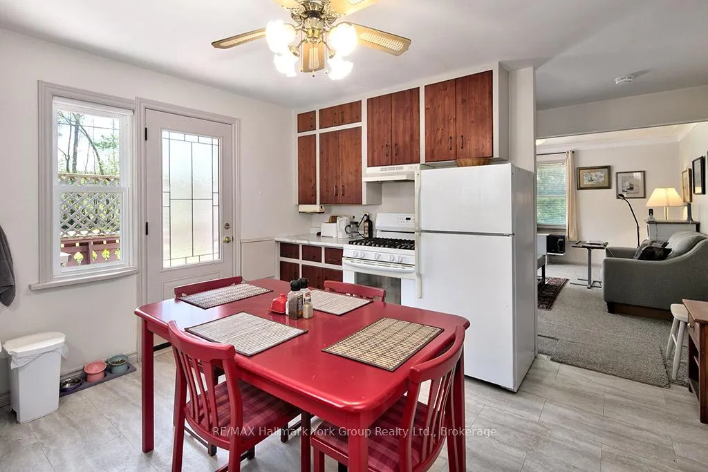 Photo 11 of 88 Gray Avenue, Meaford — HOMEH