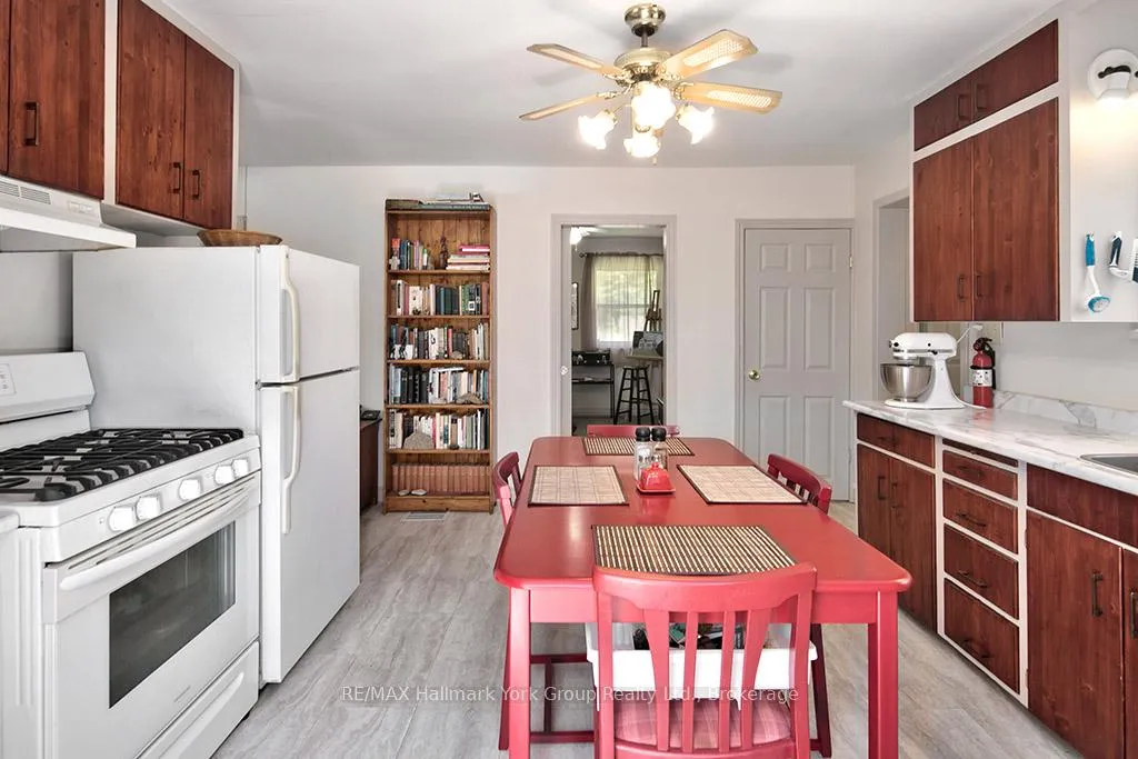 Photo 12 of 88 Gray Avenue, Meaford — HOMEH