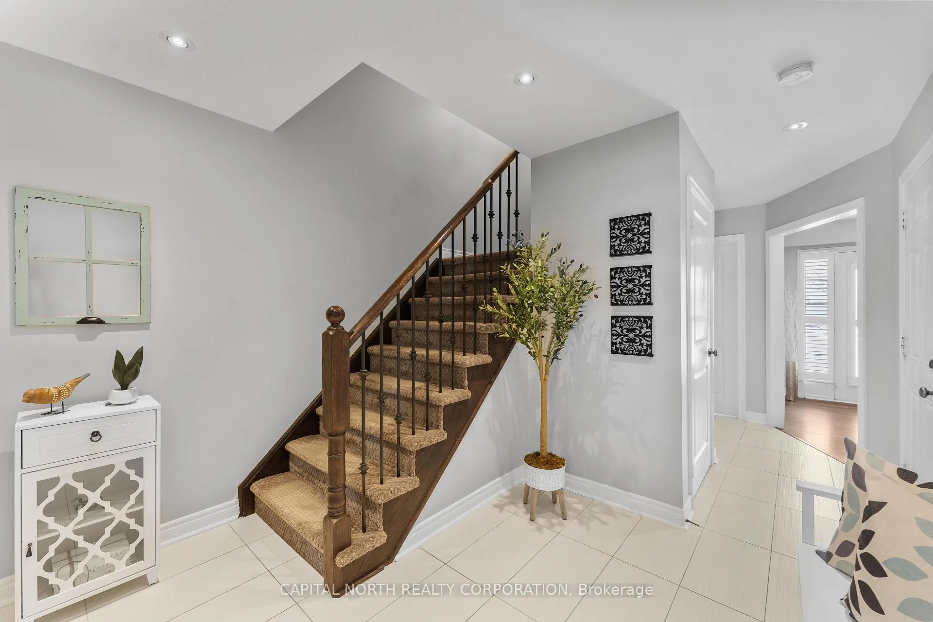 Photo 5 of 36 Mcdevitt Lane, Caledon, Caledon East — HOMEH