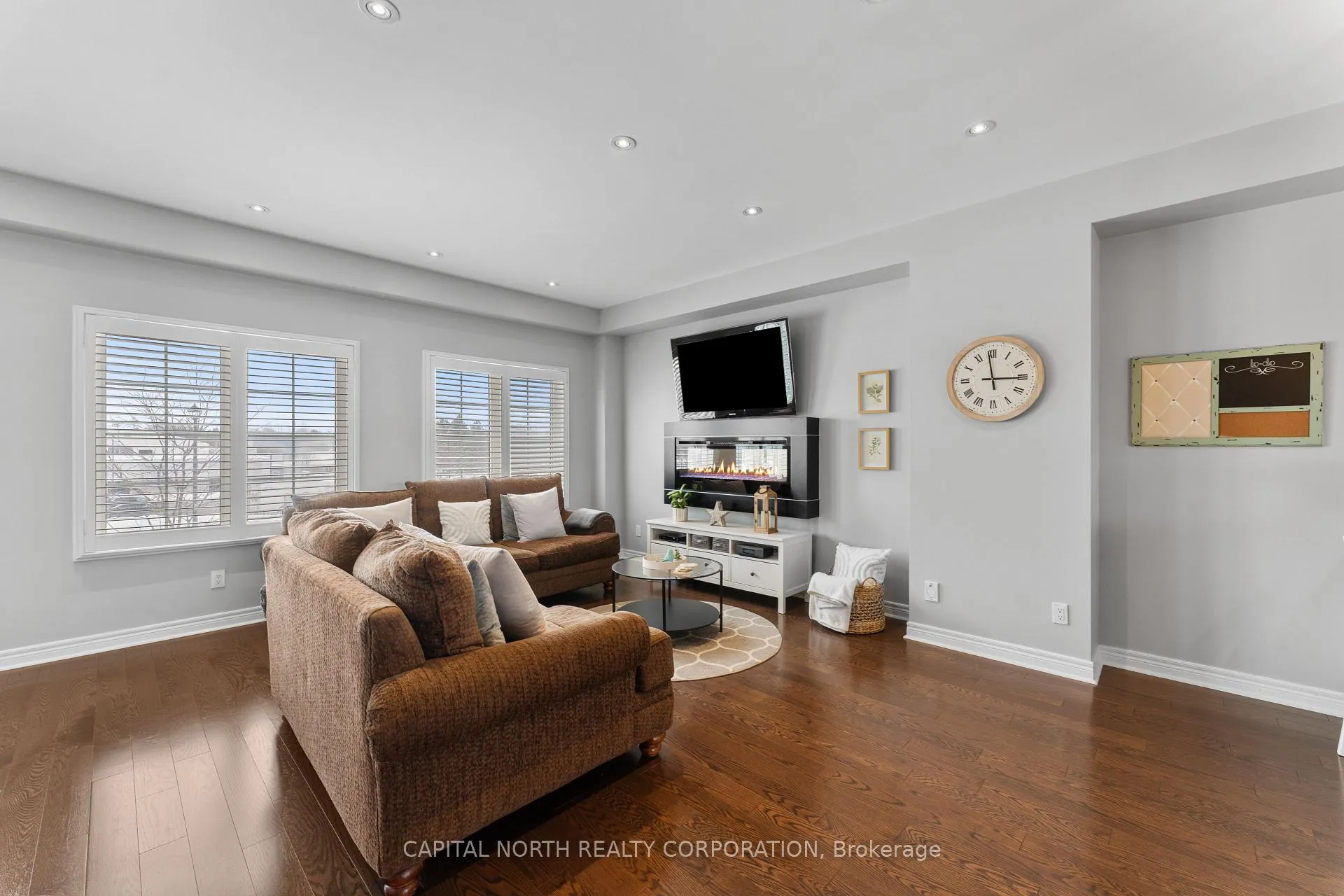 Photo 10 of 36 Mcdevitt Lane, Caledon, Caledon East — HOMEH