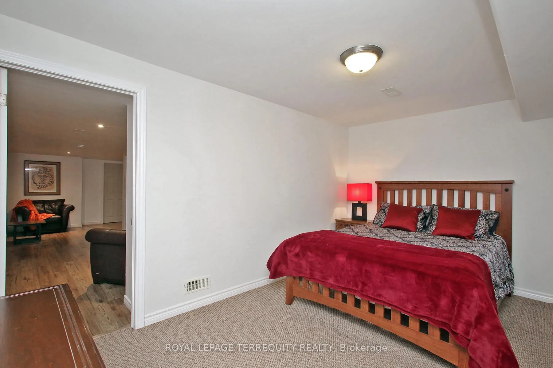 Photo 26 of Unit 69, 123 Village Crescent, Peterborough, Otonabee Ward 1 — HOMEH