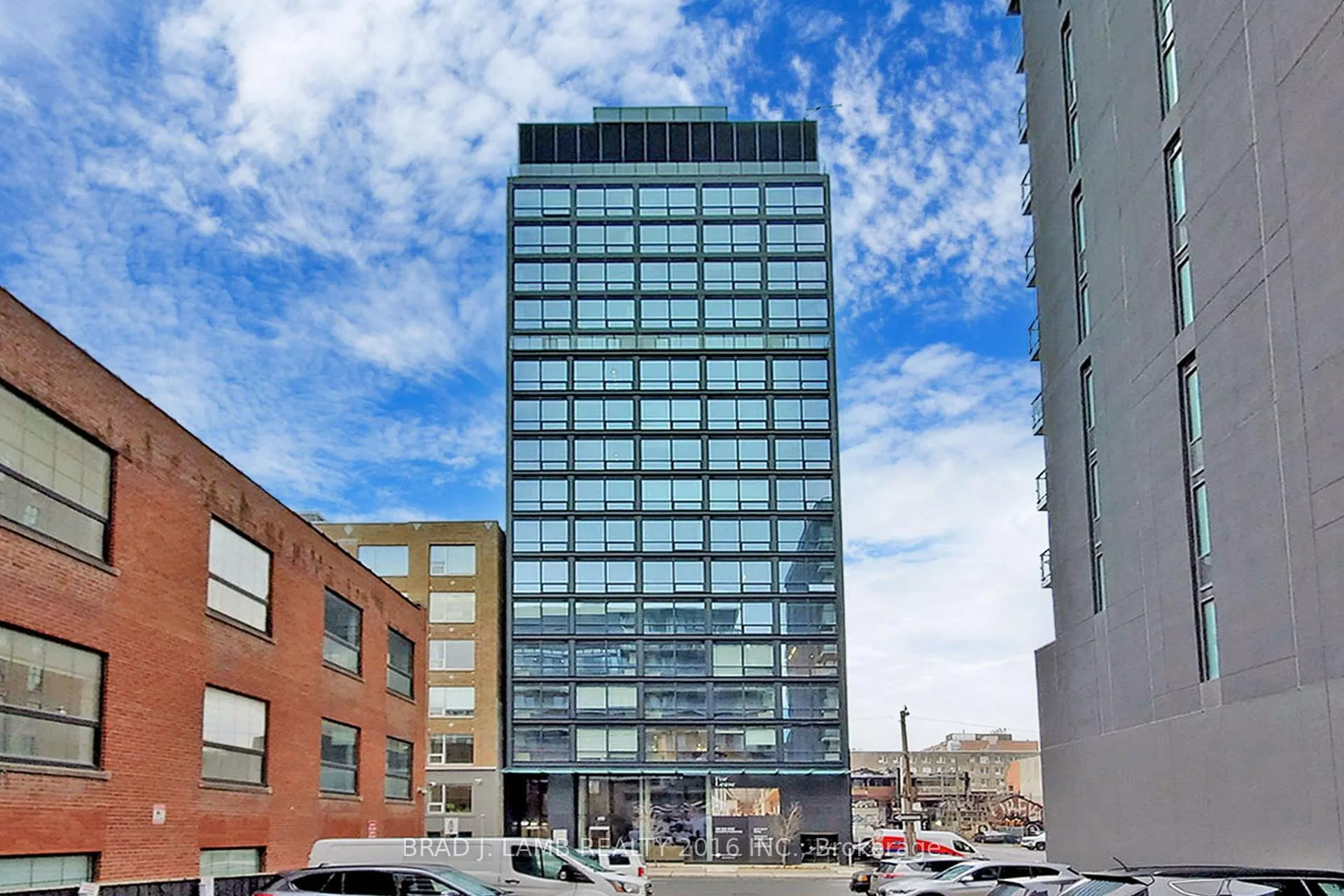Front of Unit 202, 458 Richmond Street W