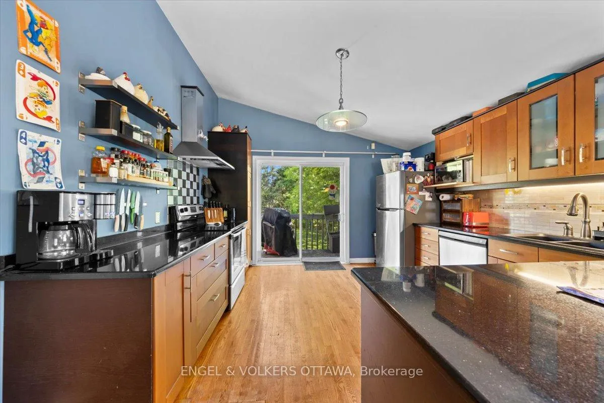Photo 13 of 1712 St. Barbara Street, Ottawa, Blossom Park/Leitrim — HOMEH