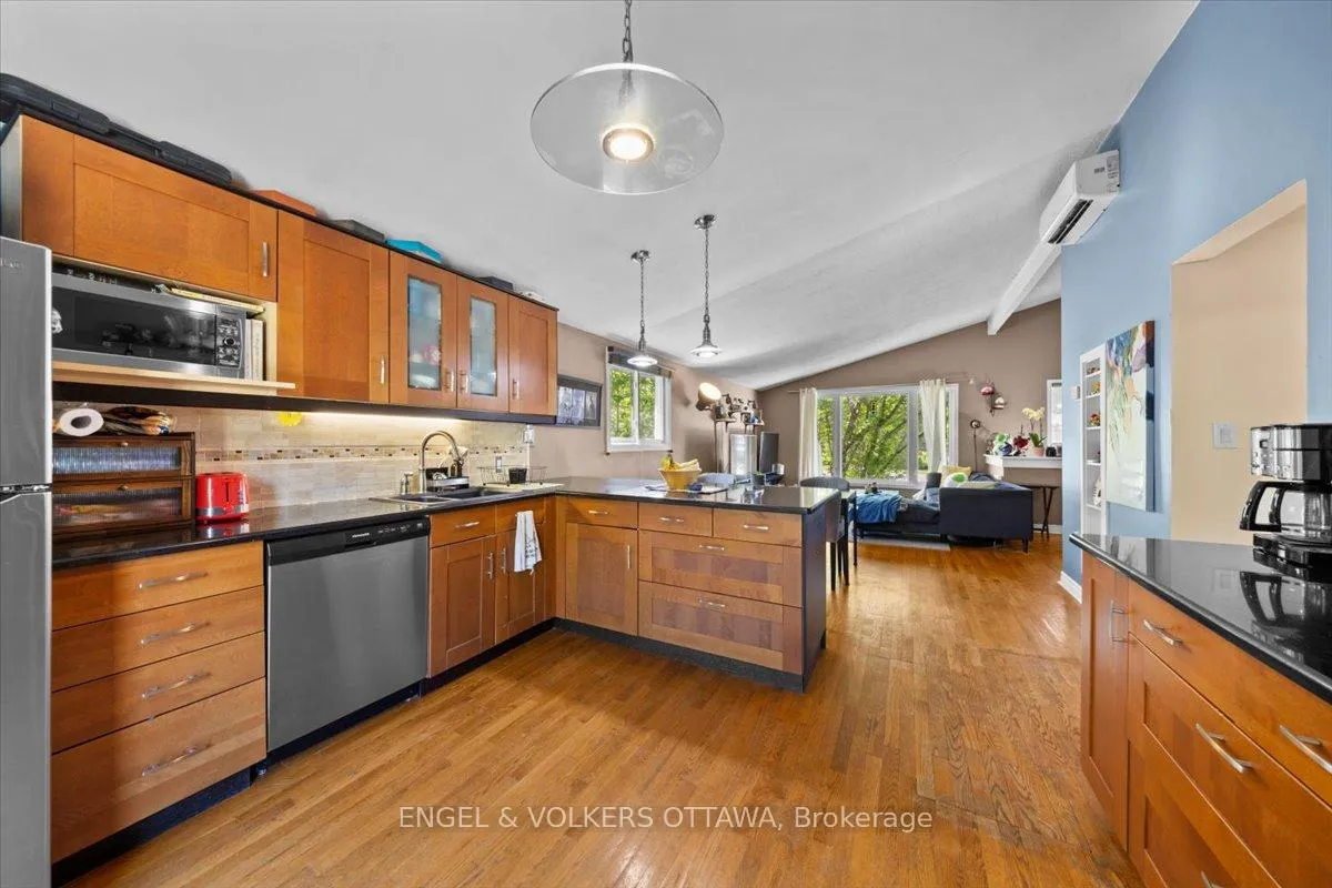 Photo 14 of 1712 St. Barbara Street, Ottawa, Blossom Park/Leitrim — HOMEH