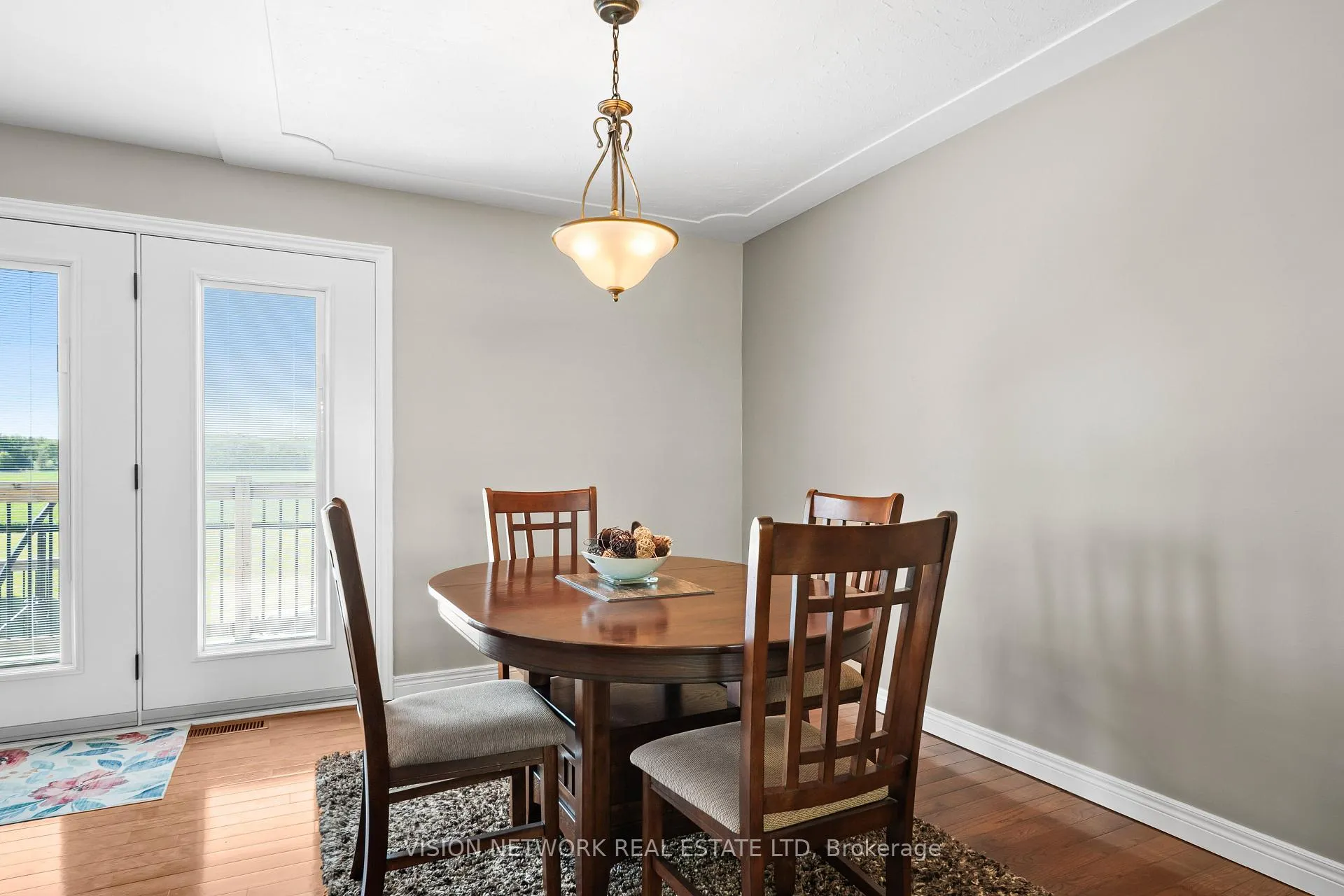 Photo 10 of 16909 Evelyn Drive, Thames Centre, Rural Thames Centre — HOMEH