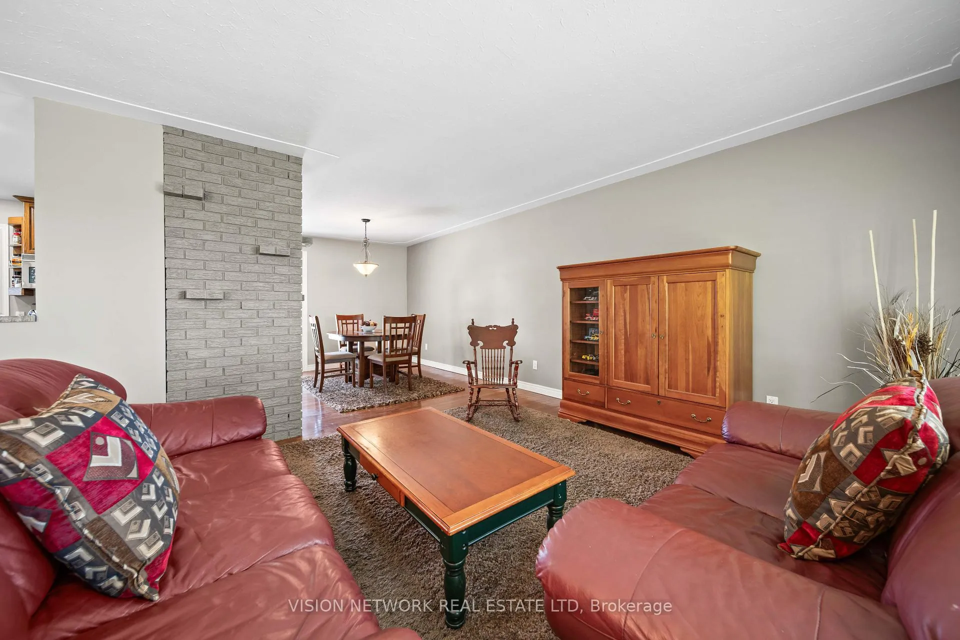 Photo 13 of 16909 Evelyn Drive, Thames Centre, Rural Thames Centre — HOMEH