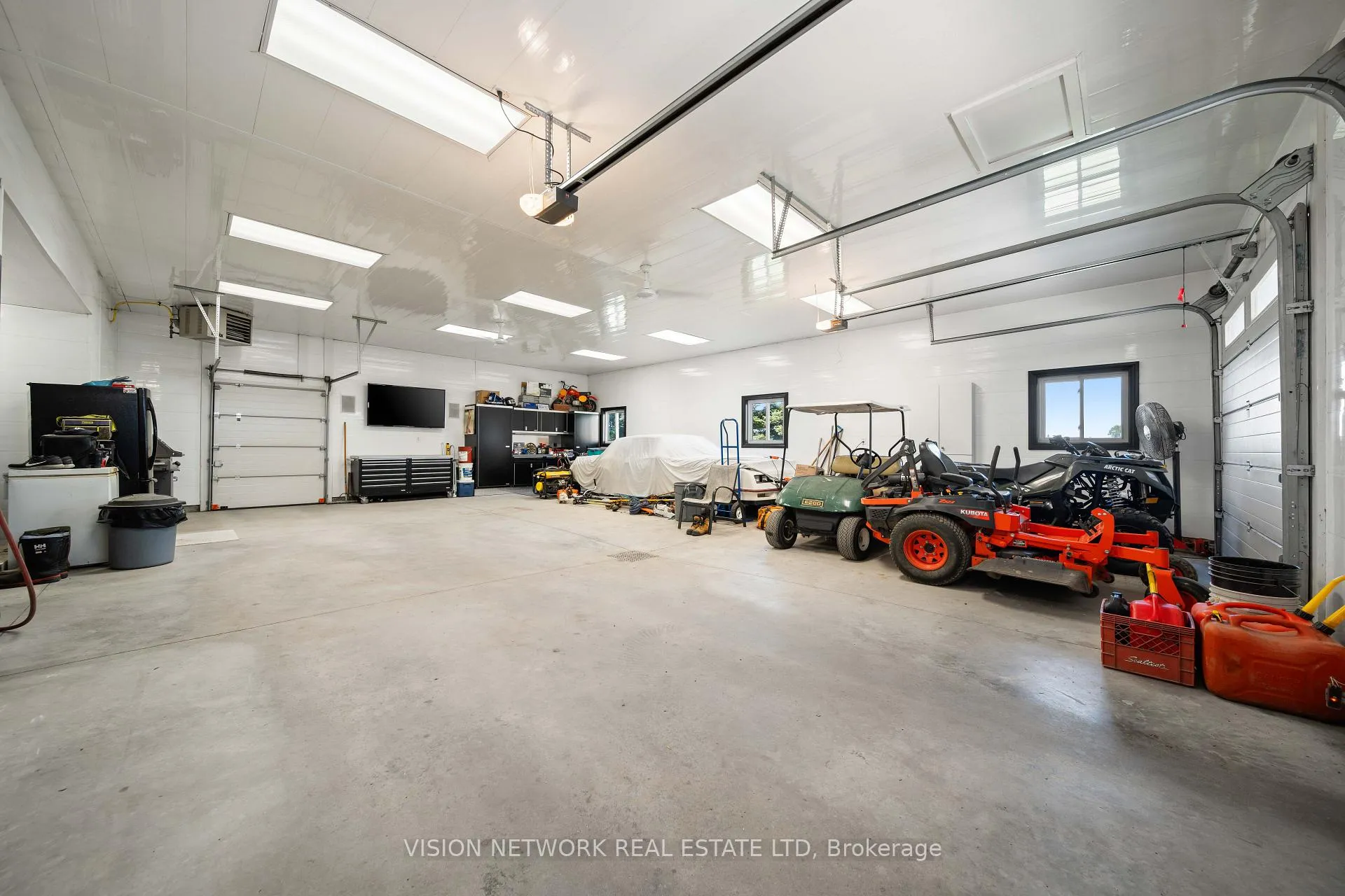 Photo 25 of 16909 Evelyn Drive, Thames Centre, Rural Thames Centre — HOMEH