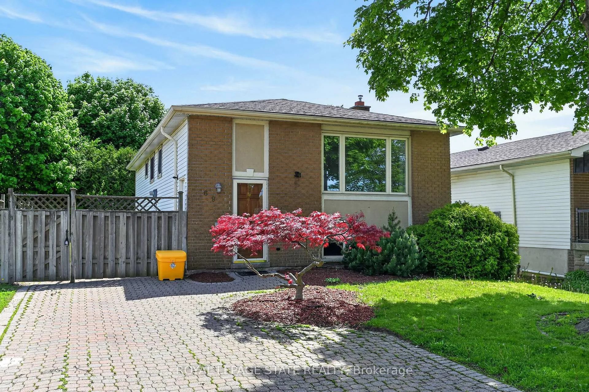 Photo 2 of 68 Duncairn Crescent, Hamilton, Gourley — HOMEH