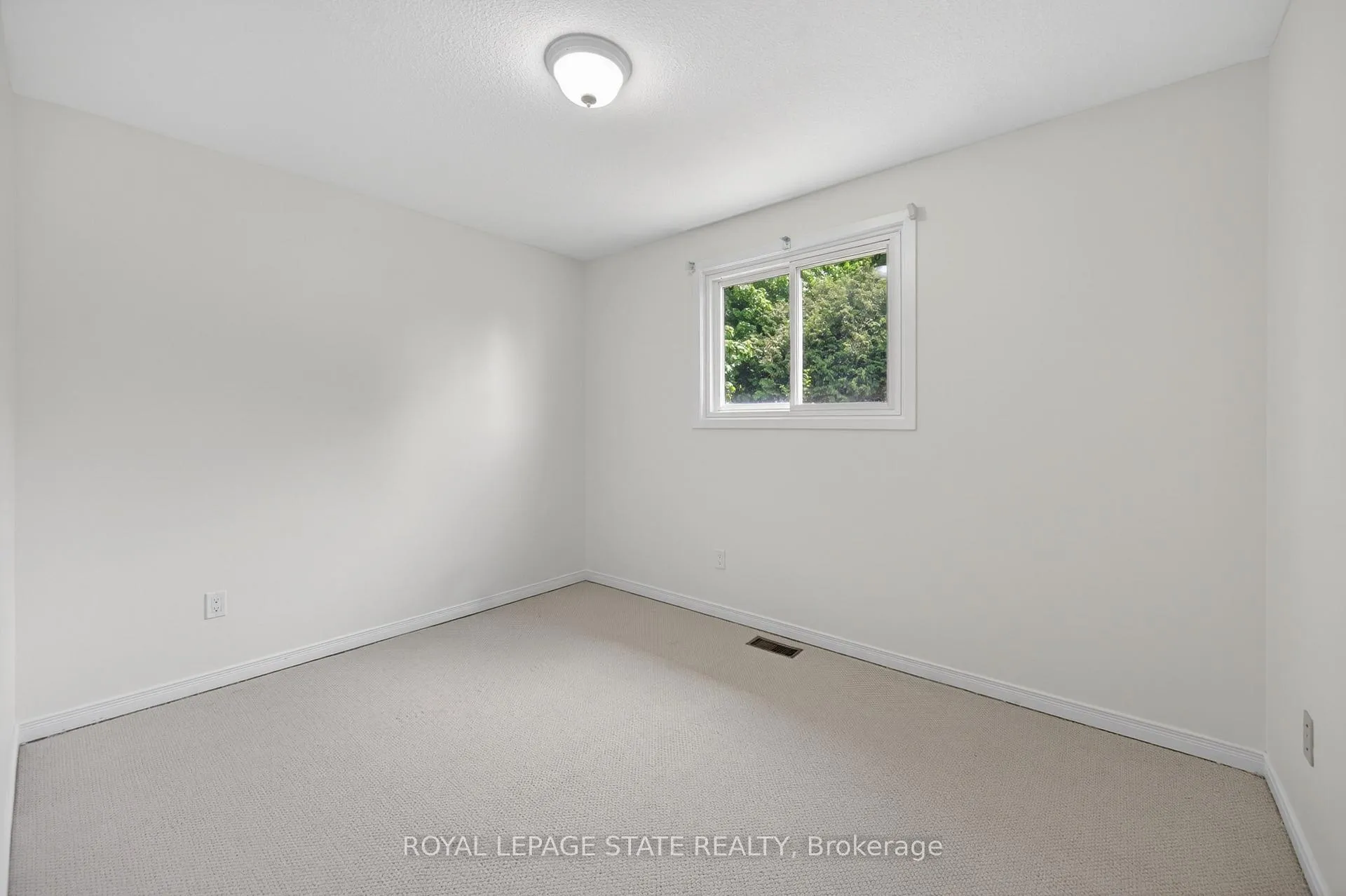 Photo 22 of 68 Duncairn Crescent, Hamilton, Gourley — HOMEH