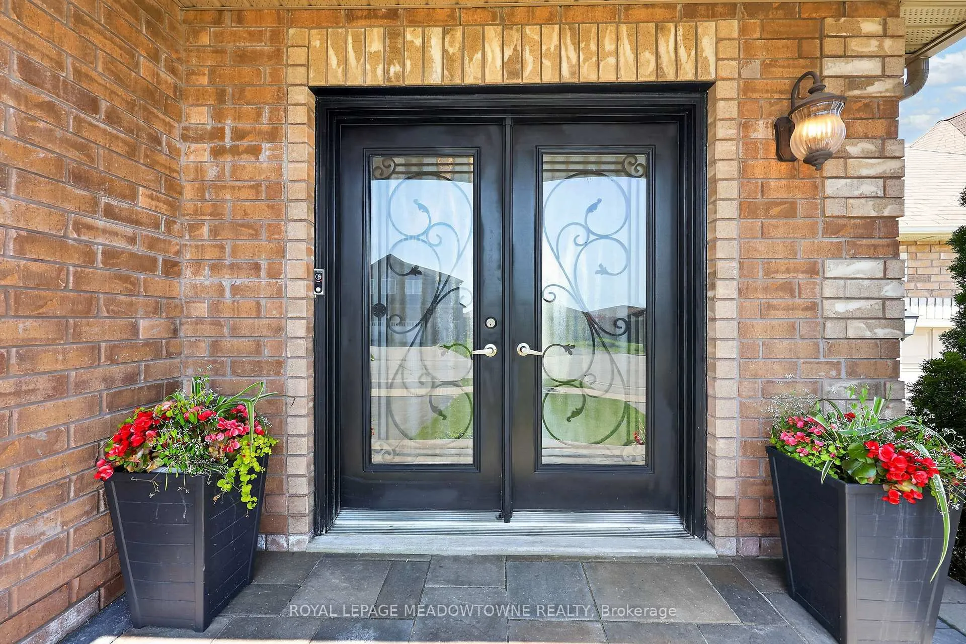 Photo 5 of 1452 Bassingthwaite Court, Innisfil, Alcona — HOMEH