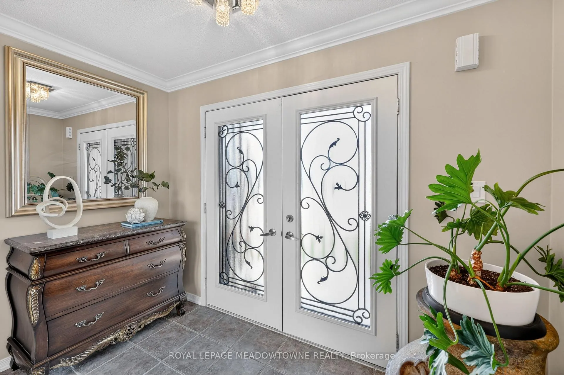 Photo 6 of 1452 Bassingthwaite Court, Innisfil, Alcona — HOMEH