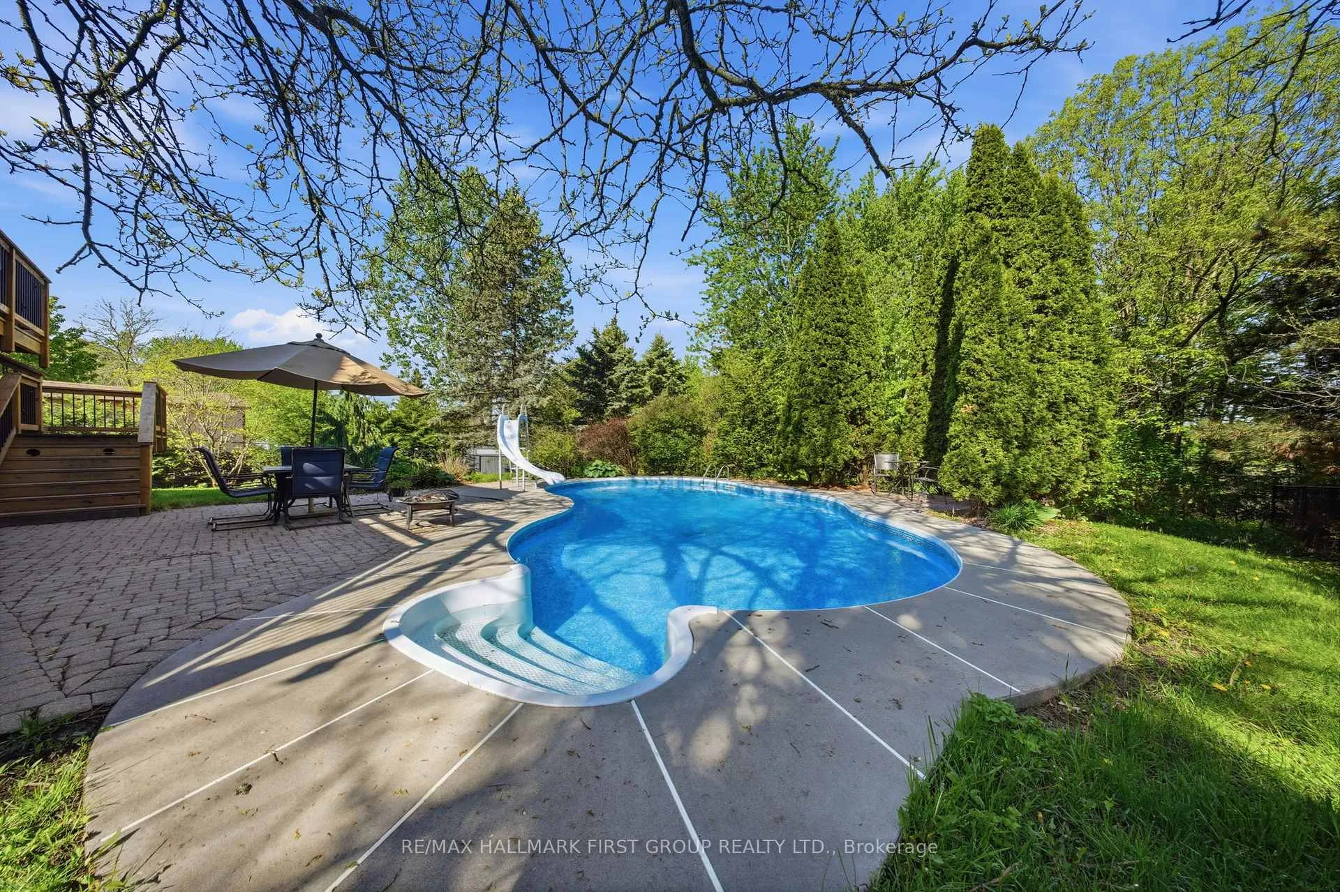Photo 32 of 13 Brand Court, Ajax, Central — HOMEH