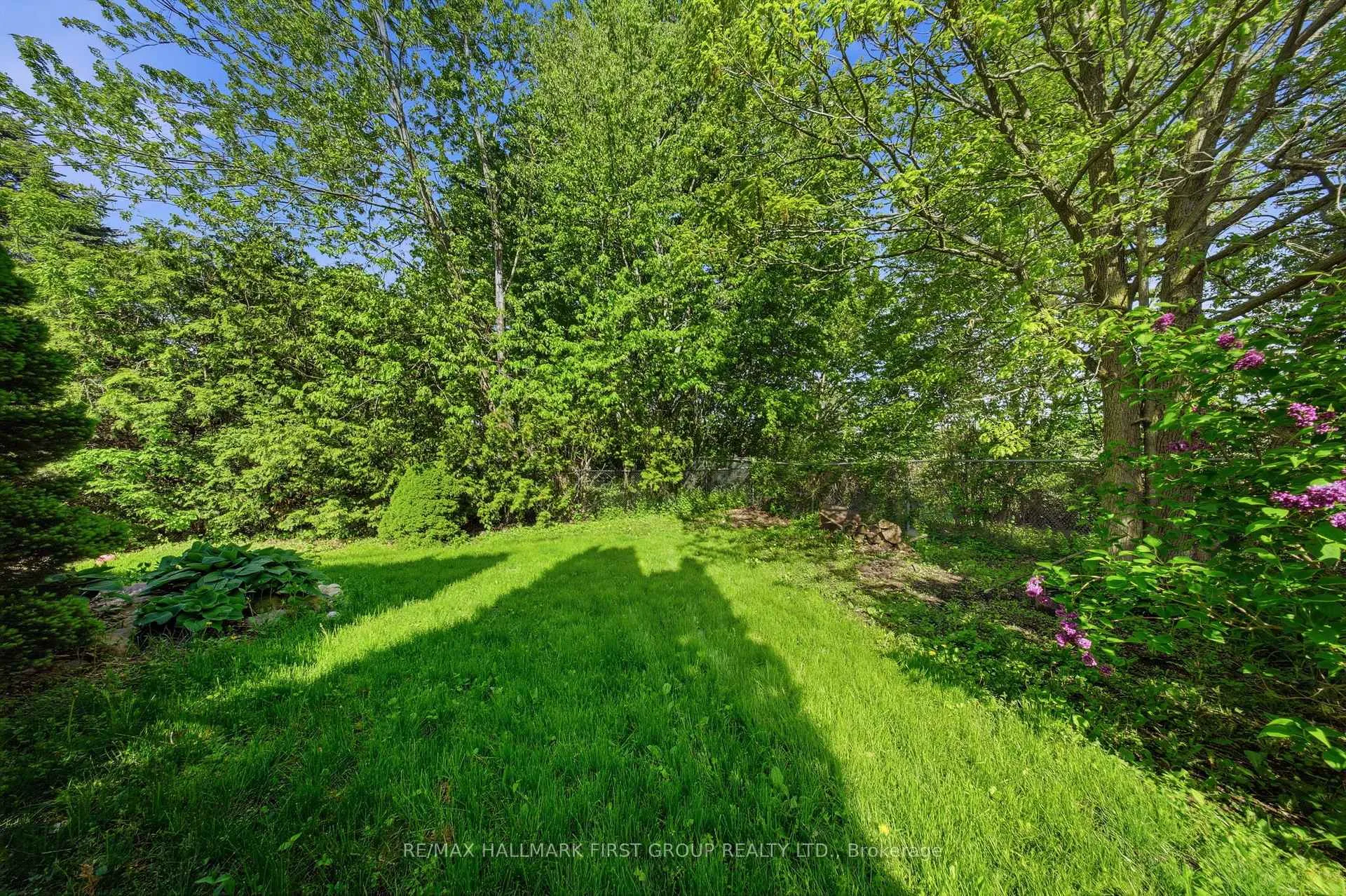 Photo 35 of 13 Brand Court, Ajax, Central — HOMEH