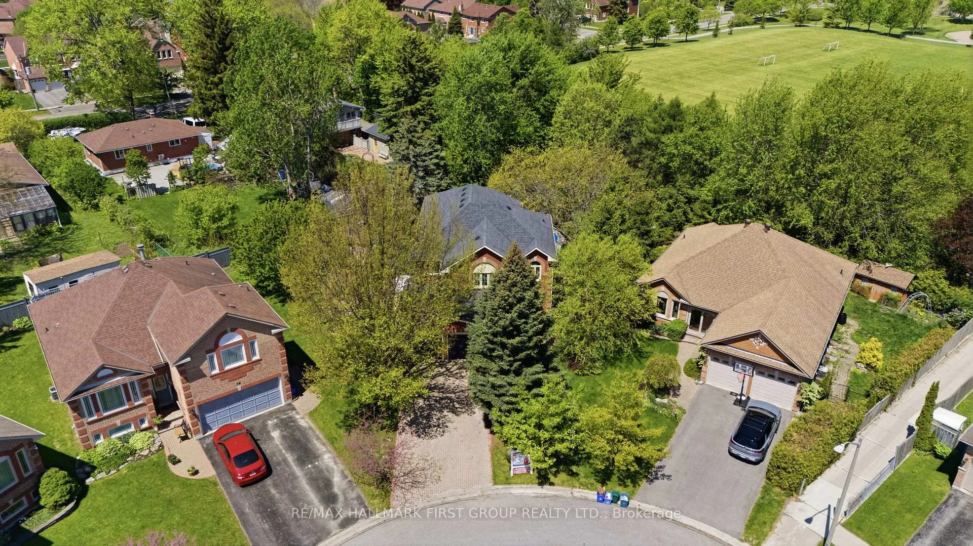 Photo 37 of 13 Brand Court, Ajax, Central — HOMEH