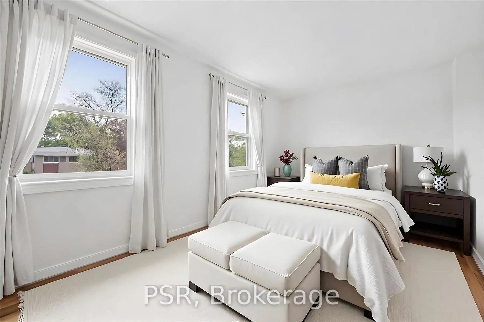Photo 16 of 25 Queenston Drive, Kitchener — HOMEH