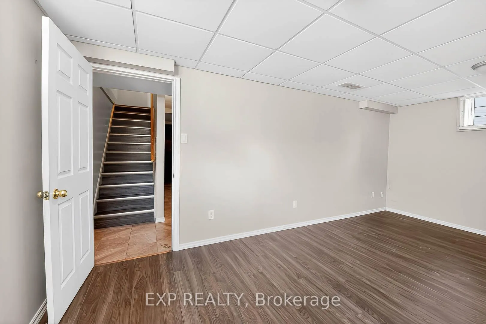 Photo 23 of 600 Winterberry Avenue, Waterloo — HOMEH