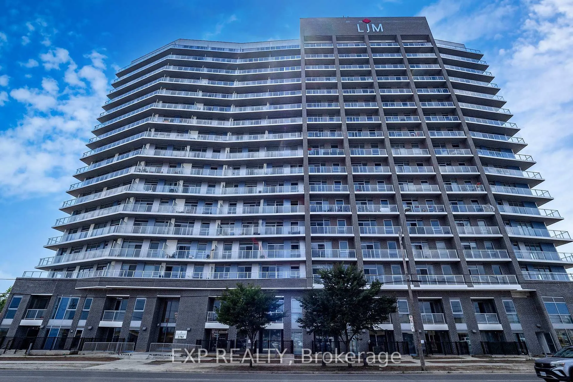 Front of Unit 919, 2782 Barton Street E