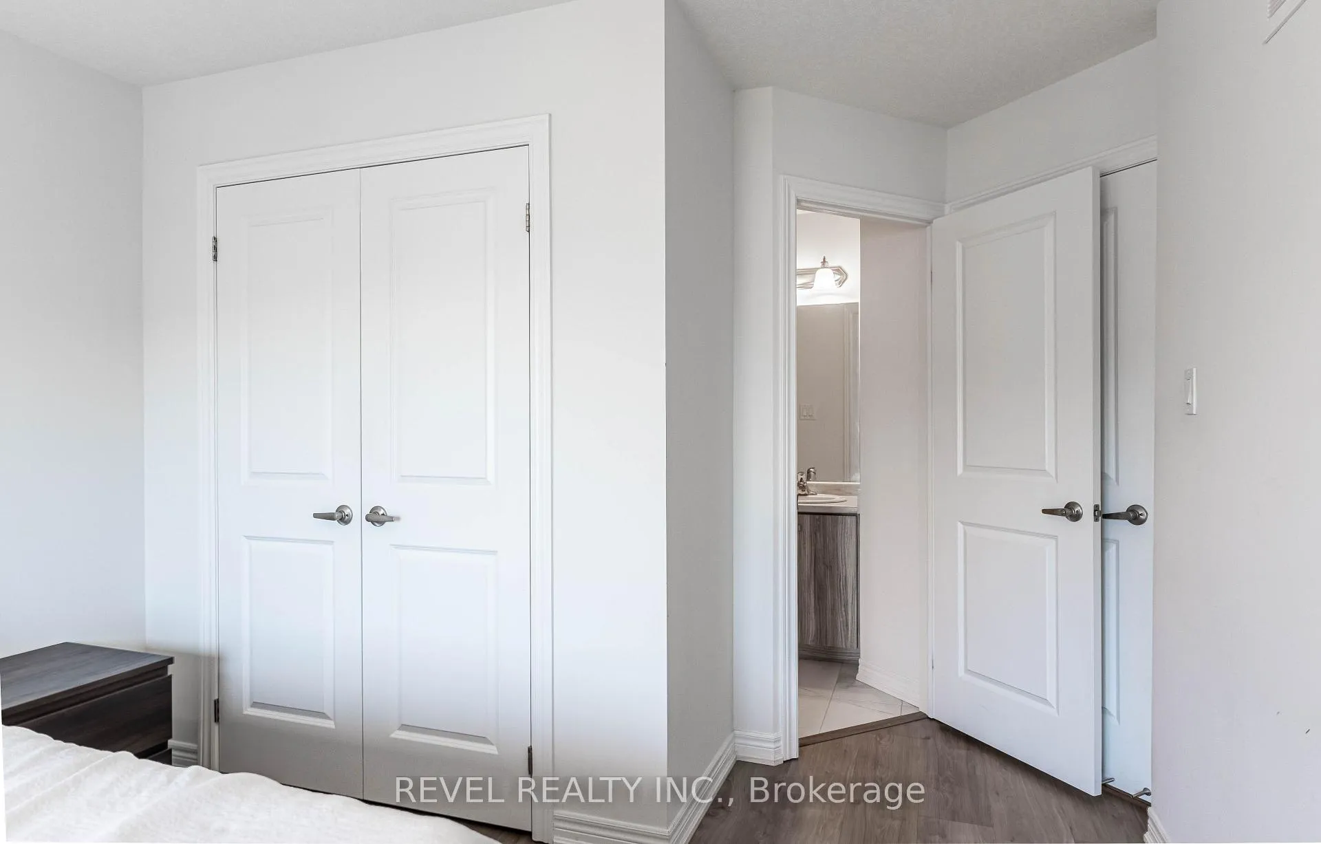 Photo 15 of 92 Dryden Lane, Hamilton, McQuesten — HOMEH