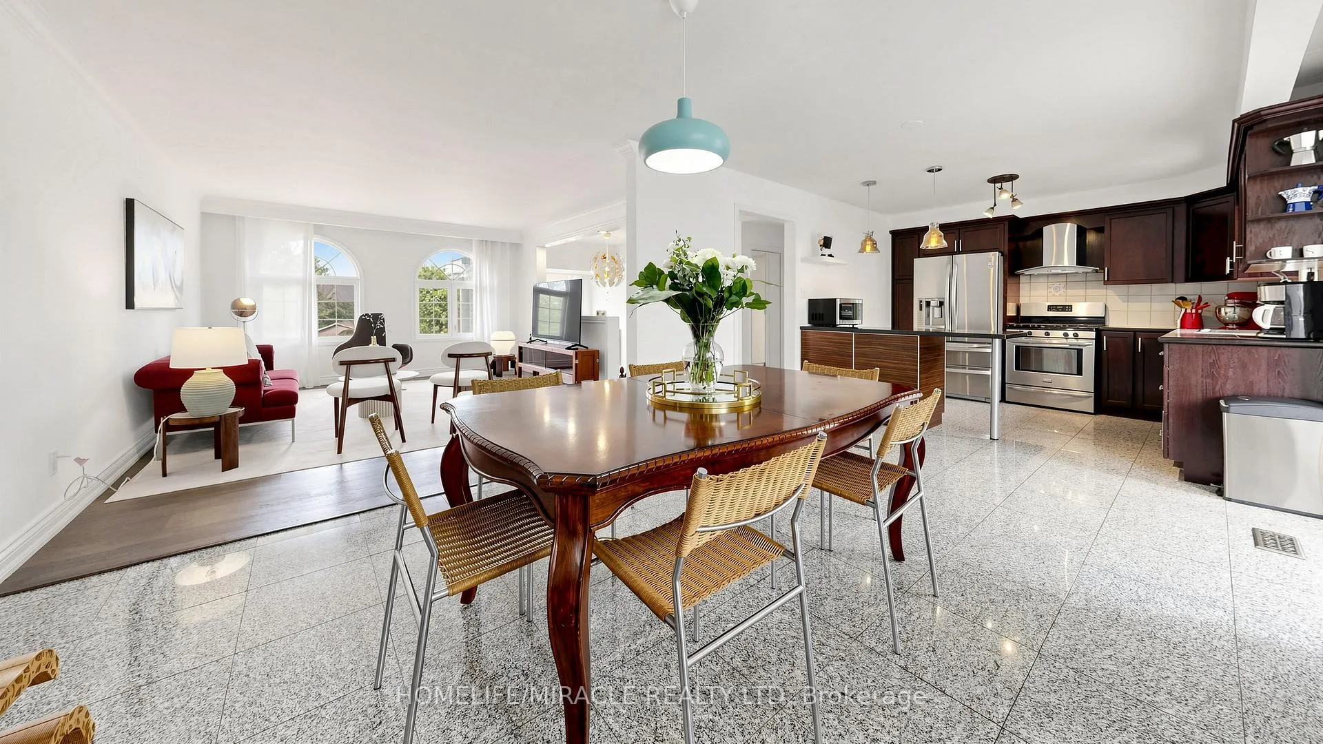 Photo 11 of 35 Pioneer Lane, Vaughan, East Woodbridge — HOMEH