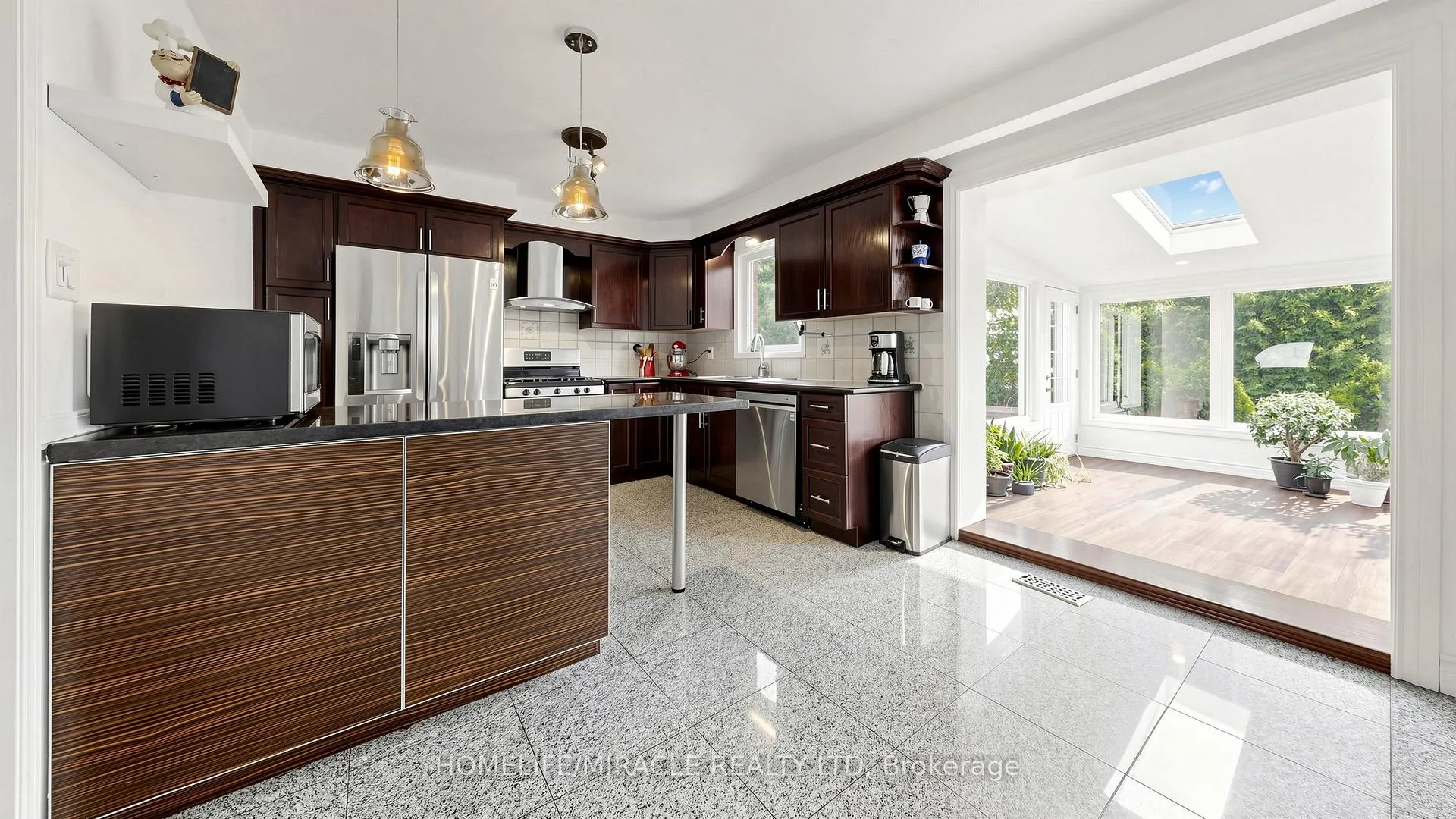 Photo 13 of 35 Pioneer Lane, Vaughan, East Woodbridge — HOMEH