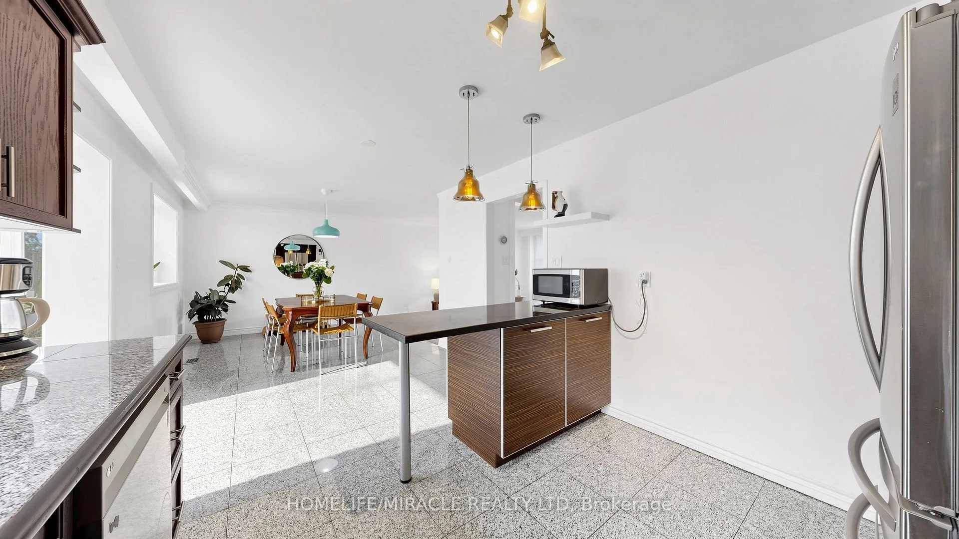 Photo 16 of 35 Pioneer Lane, Vaughan, East Woodbridge — HOMEH