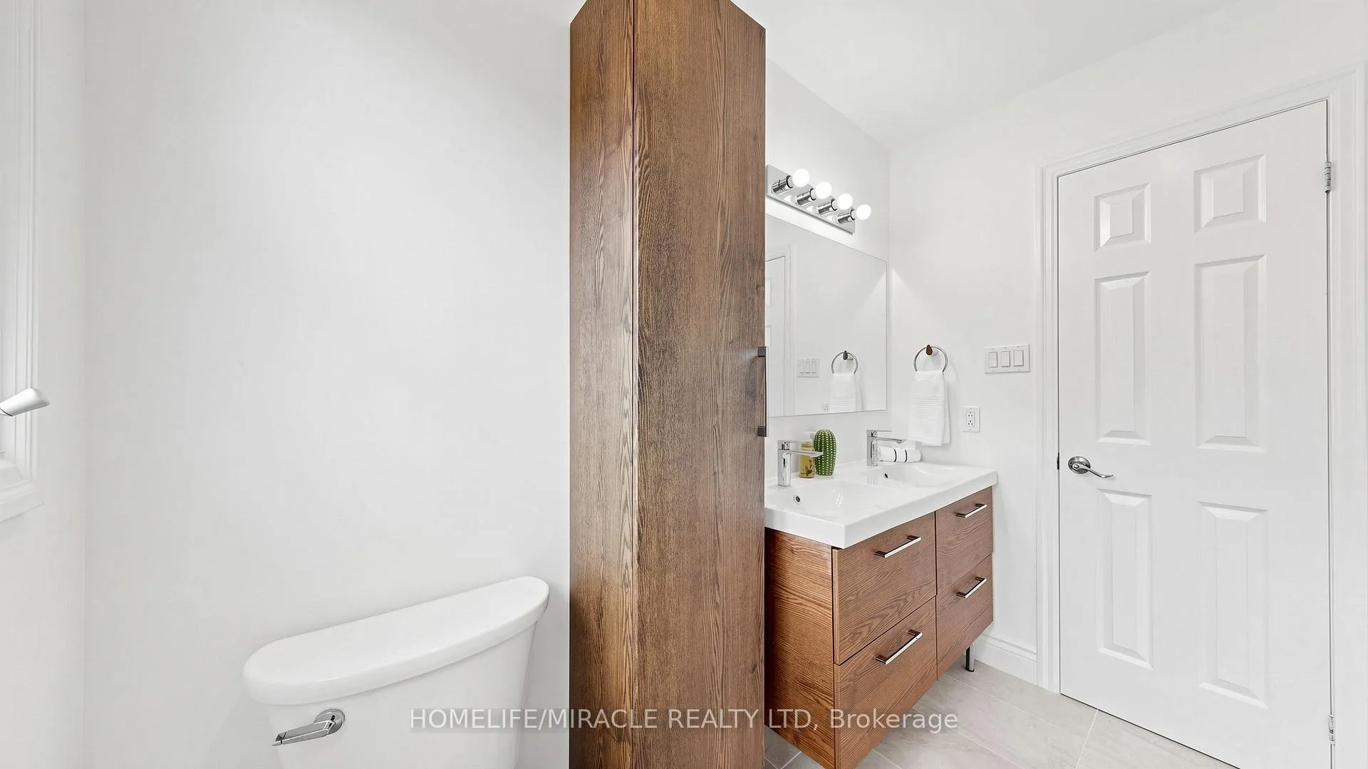 Photo 29 of 35 Pioneer Lane, Vaughan, East Woodbridge — HOMEH