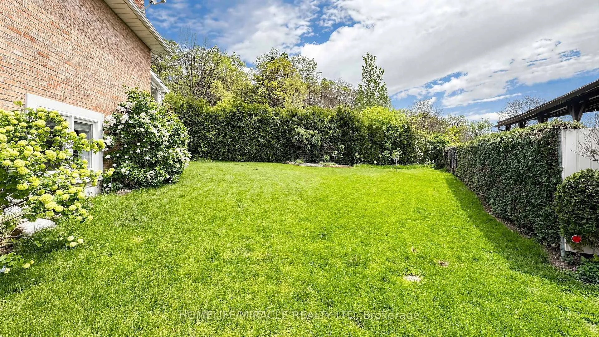 Photo 44 of 35 Pioneer Lane, Vaughan, East Woodbridge — HOMEH