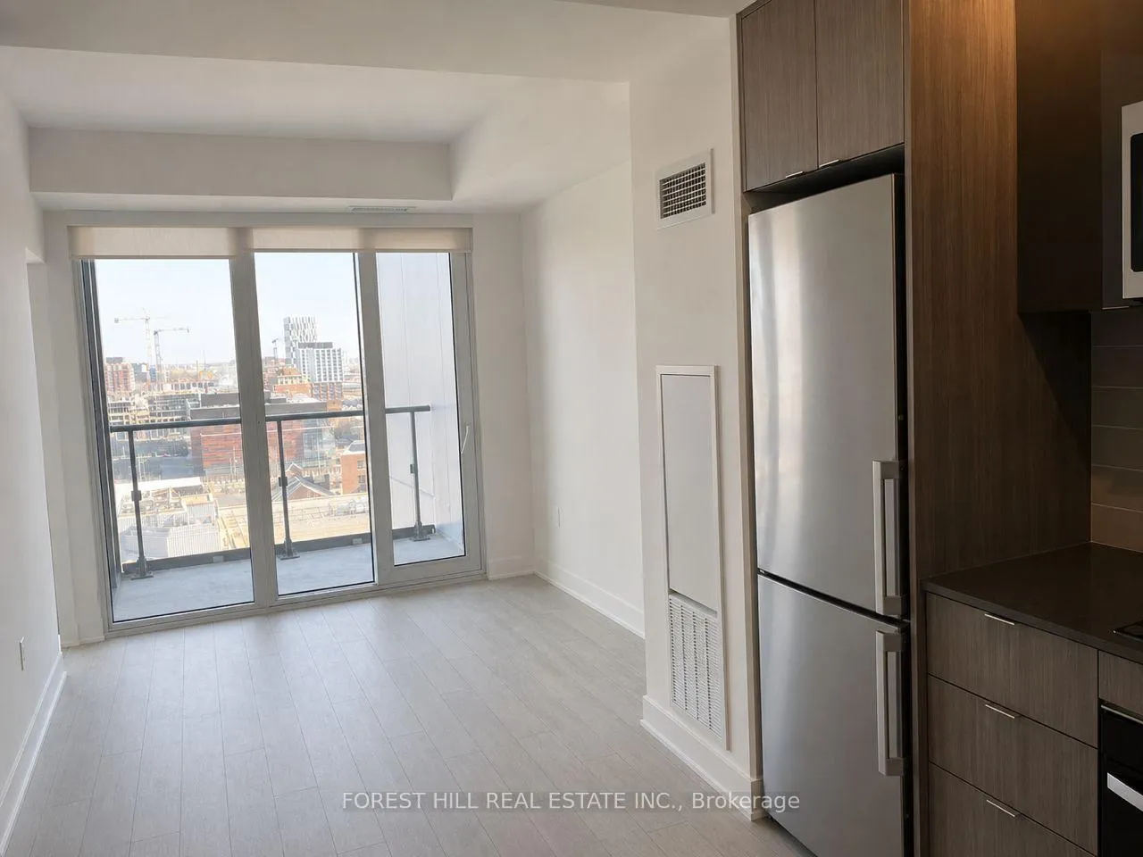 Photo 7 of Unit 1409, 70 Princess Street E, Toronto, Waterfront Communities — HOMEH